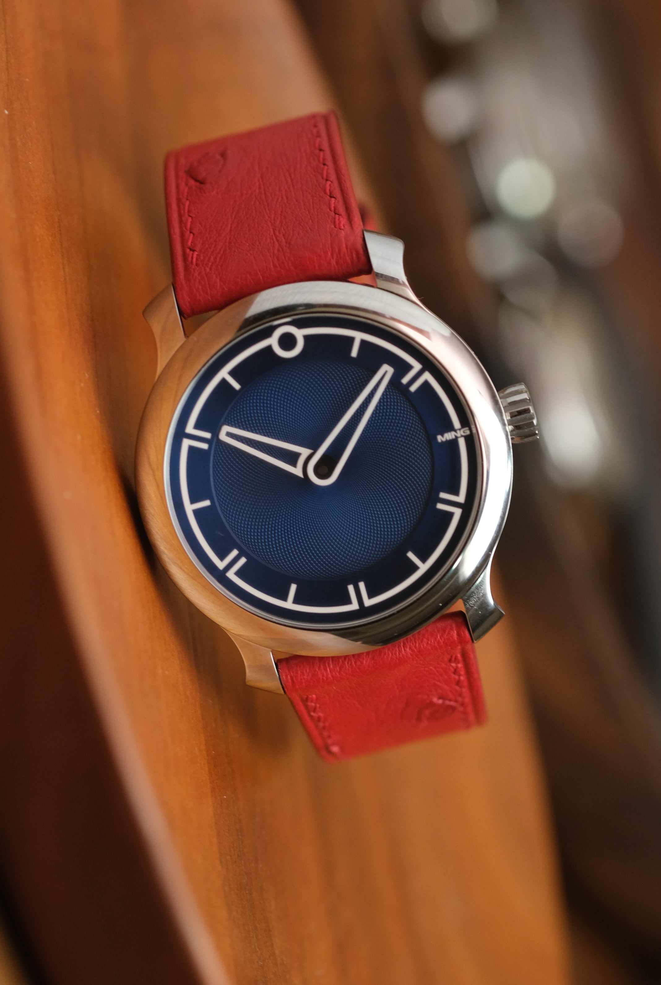 Correa de piel de avestruz roja