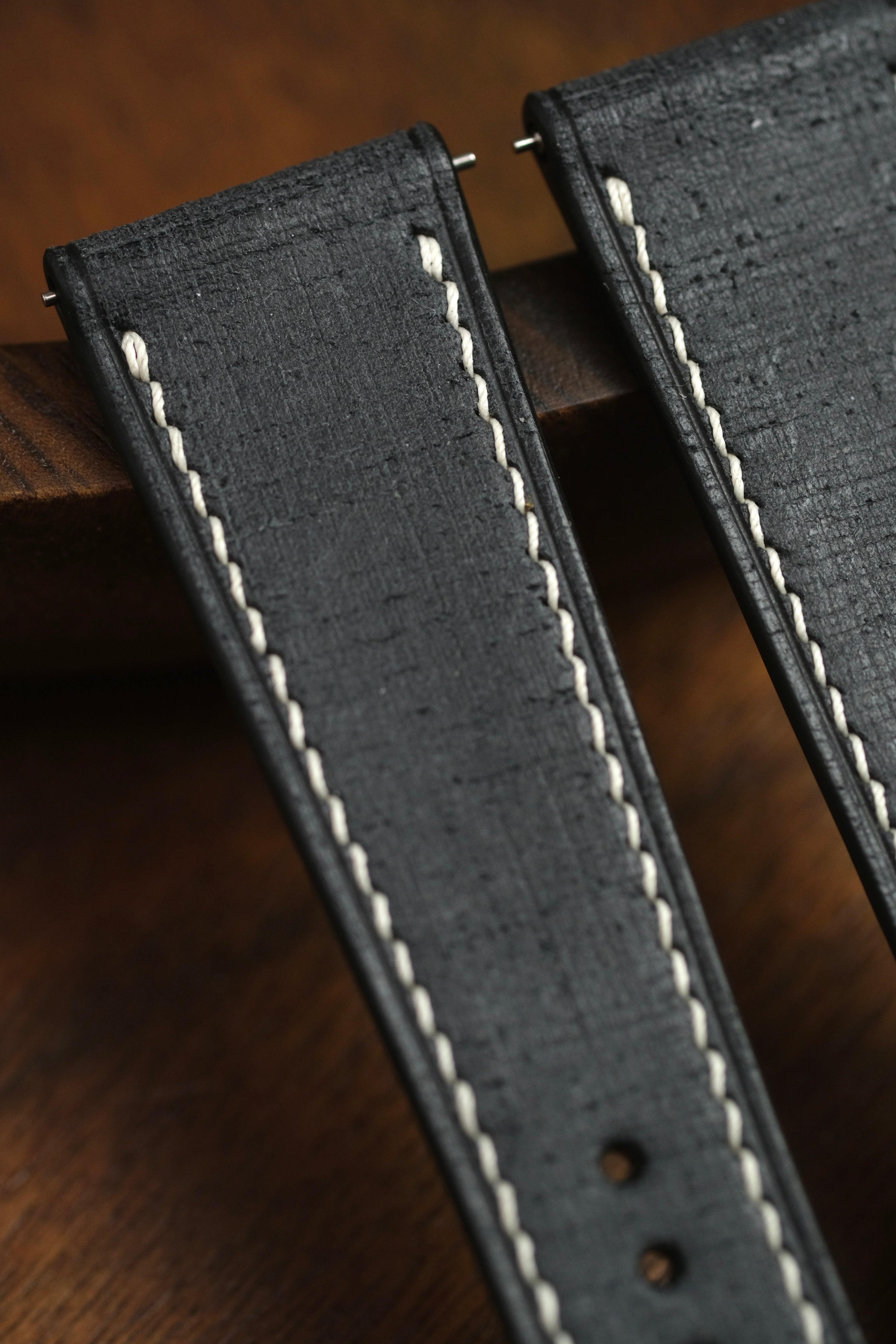 Black Babele 'Linen' Leather Strap - Artisan Straps