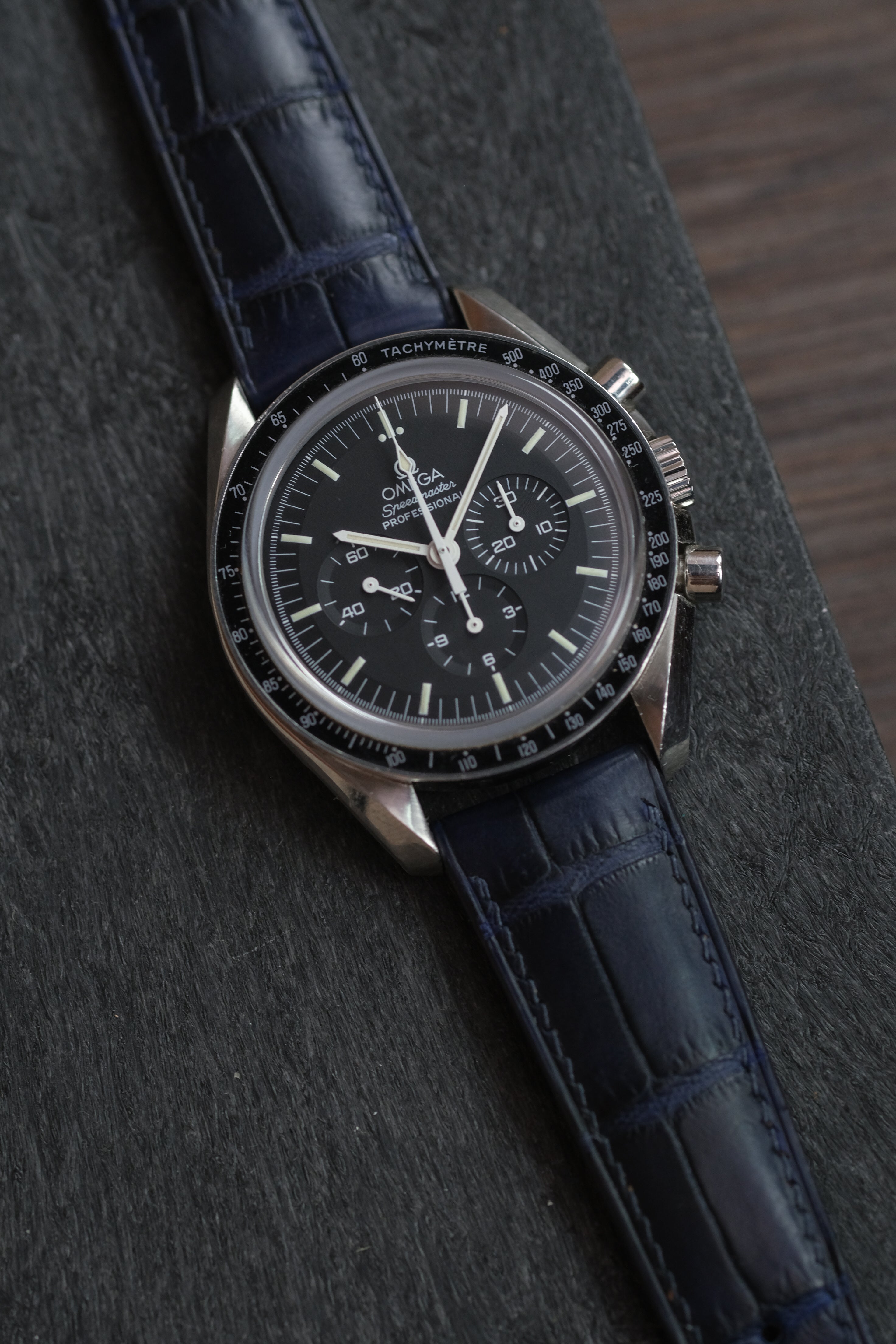 Navy Alligator (Padded) Leather Strap (MTO) - Artisan Straps