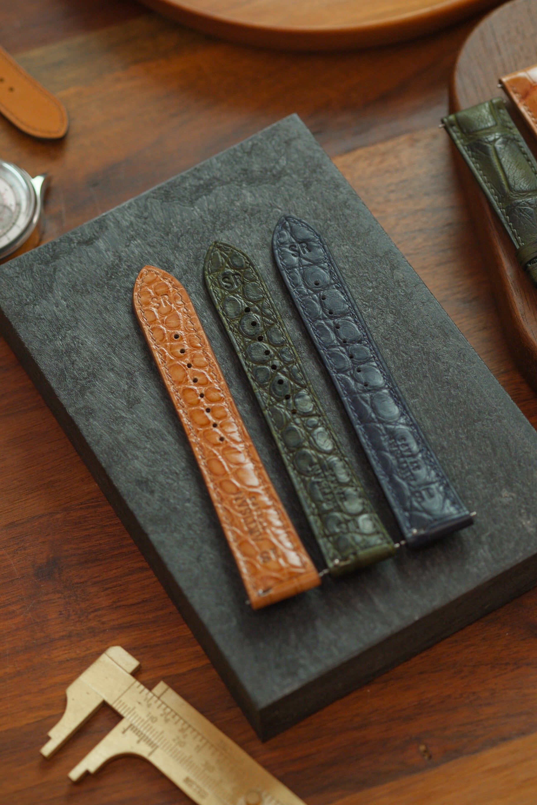 + Alligator Flank Lining