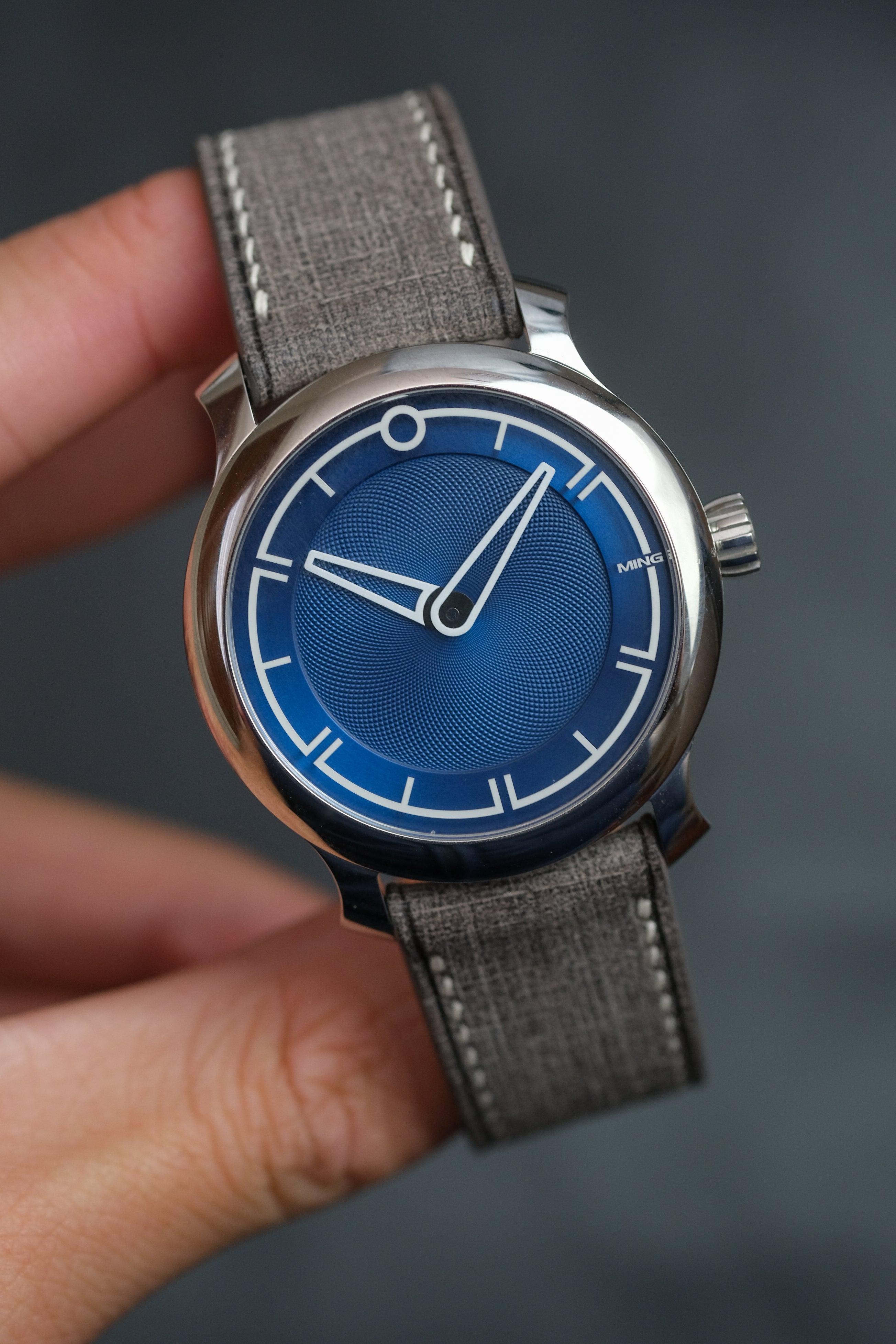 Grey Babele ‘Linen’ Leather Strap - Artisan Straps