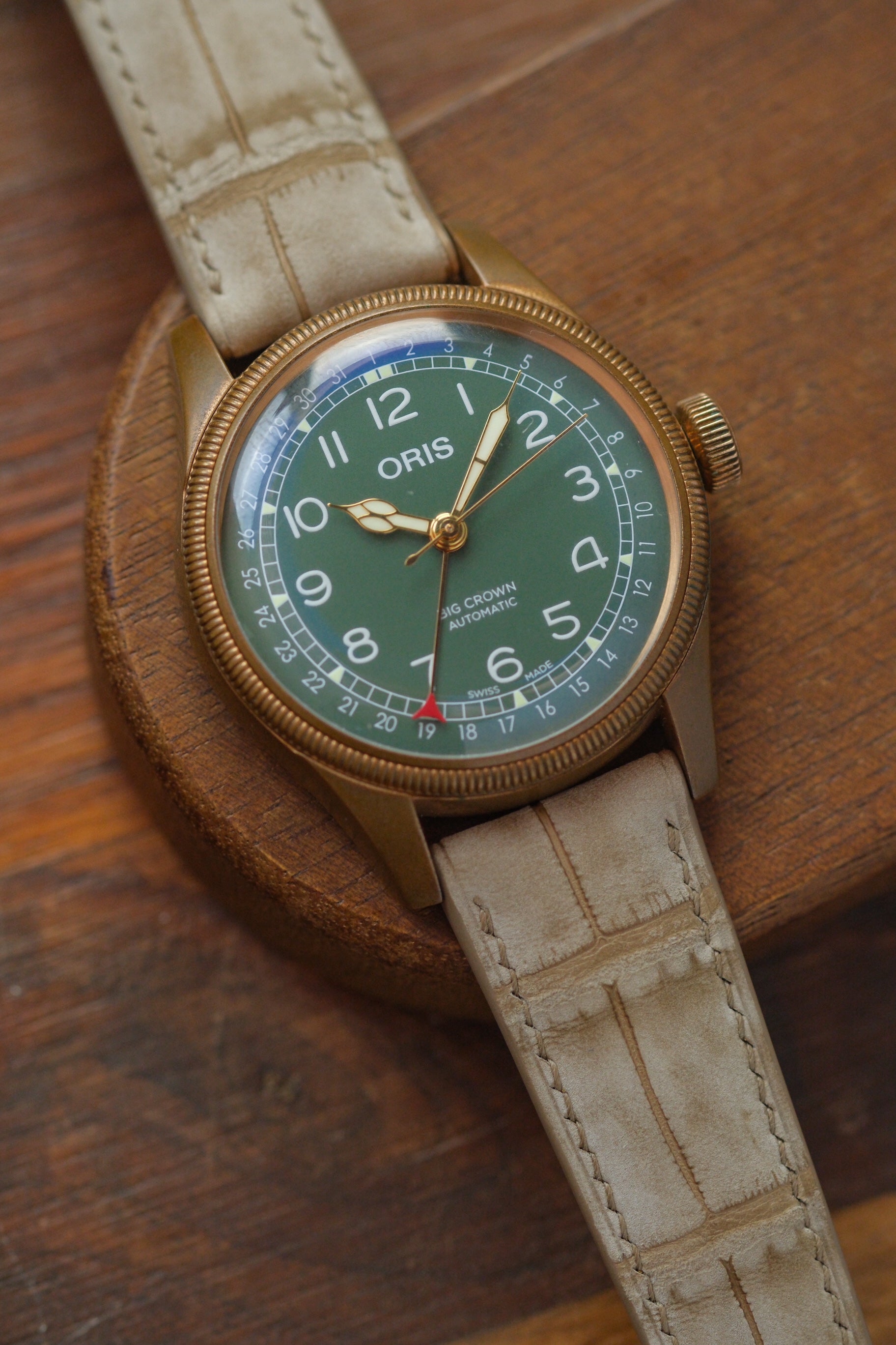 Taupe Nubuck Alligator (Padded) Leather Strap