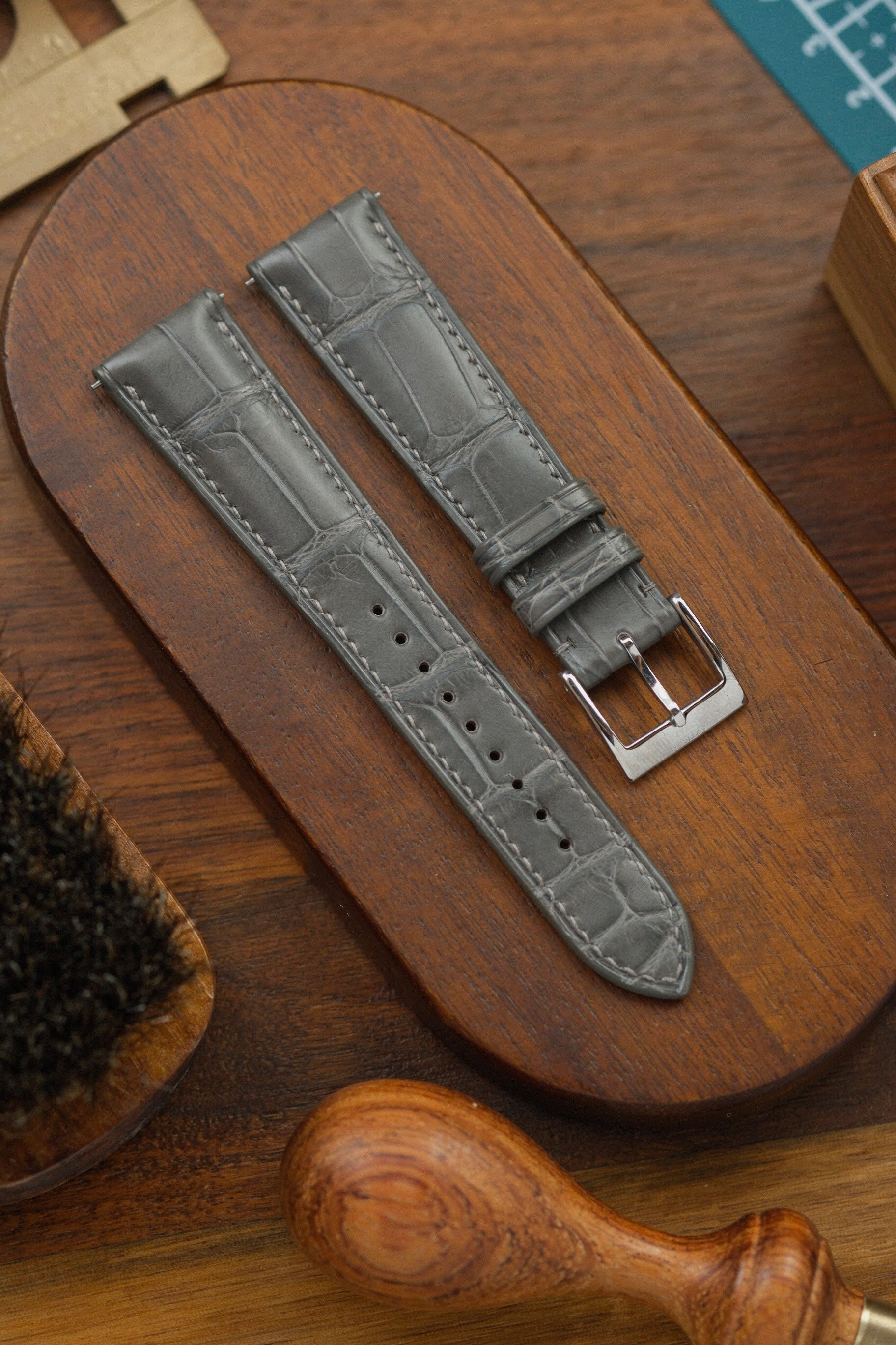 Grey Alligator (Padded) Leather Strap - Artisan Straps