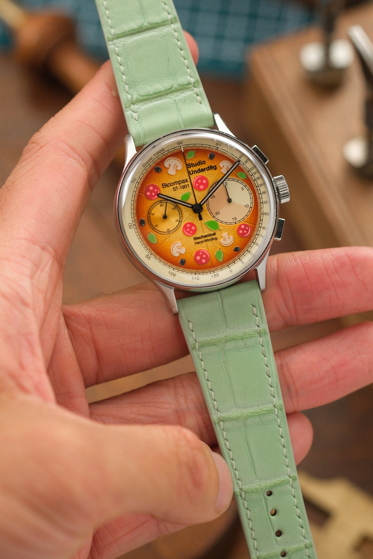 Mint Green Alligator Leather Strap (Made-to-Order) - Artisan Straps