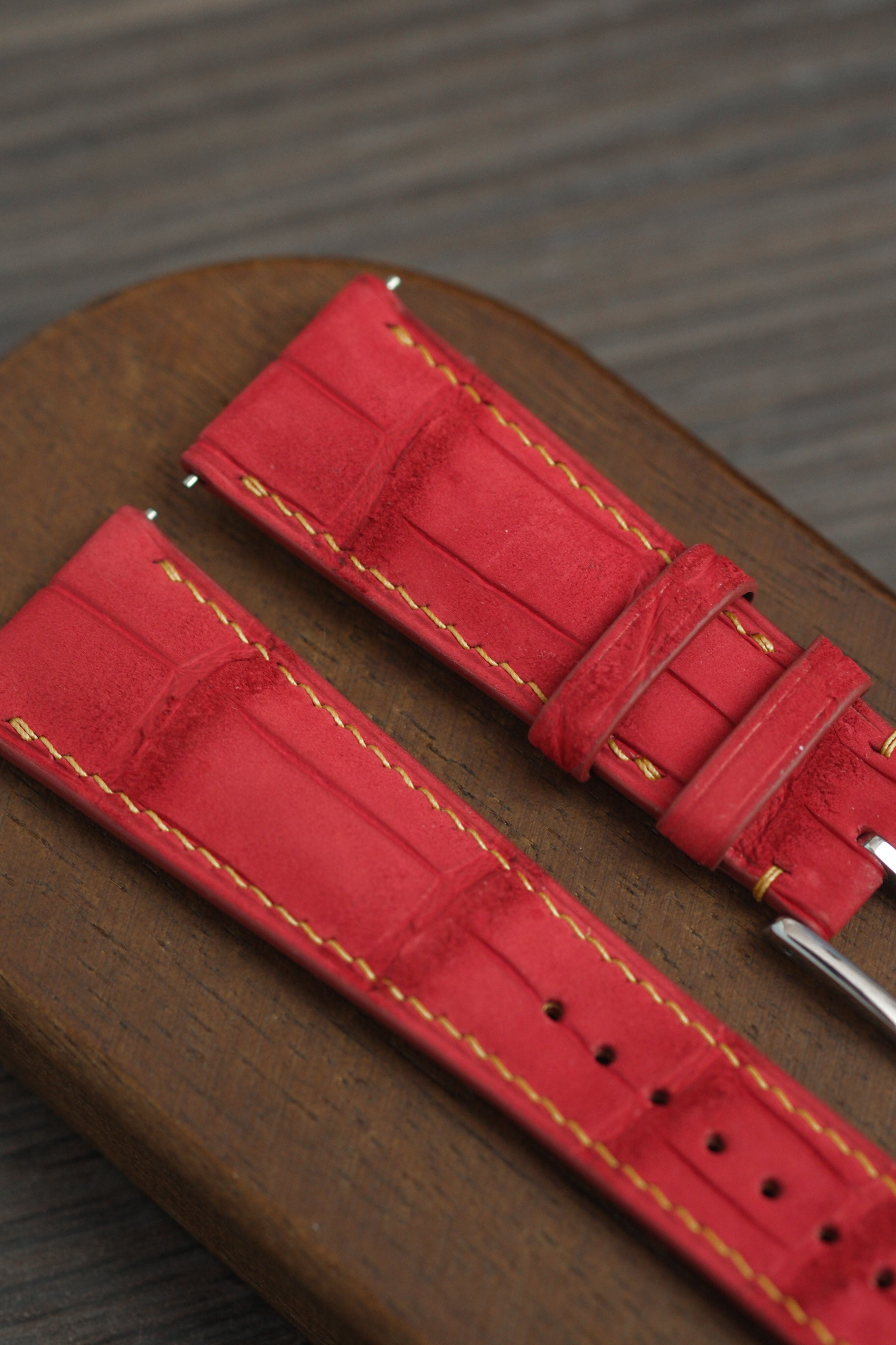 【新品】深红色磨砂鳄鱼皮(加厚)表带