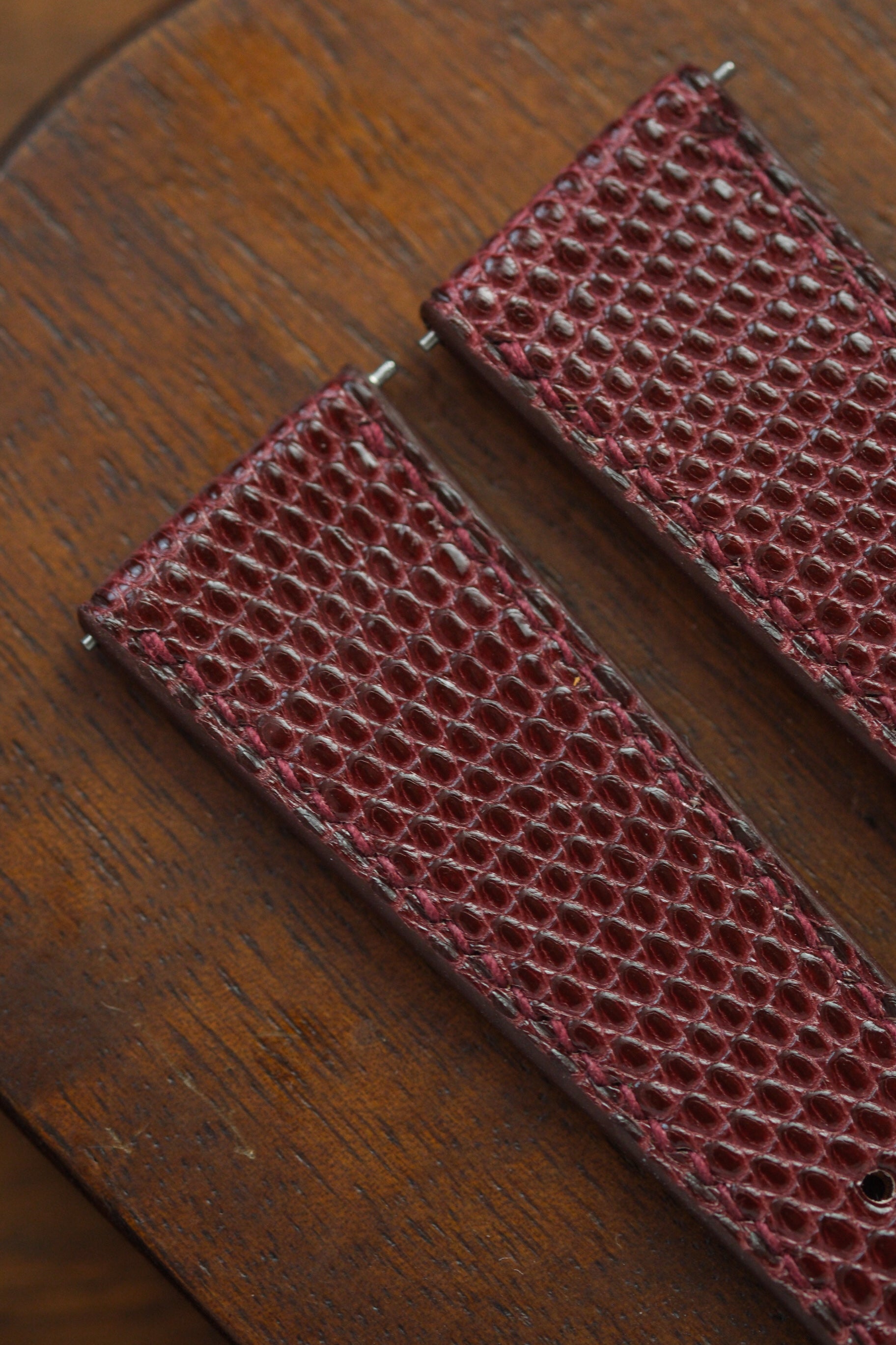 Burgundy Lizard Leather Strap (Round Scale)