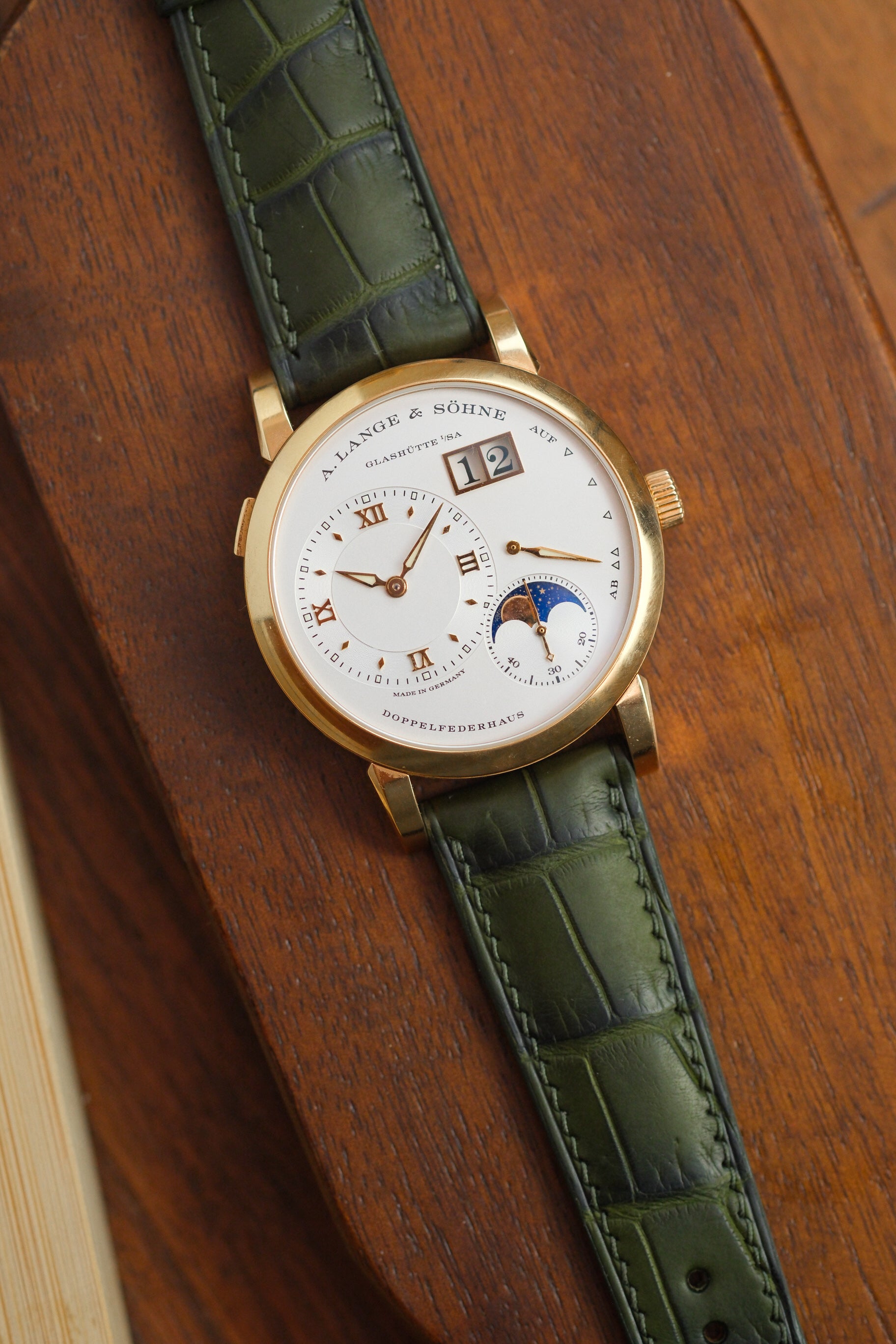 Olive Alligator (Padded) Leather Strap - Artisan Straps