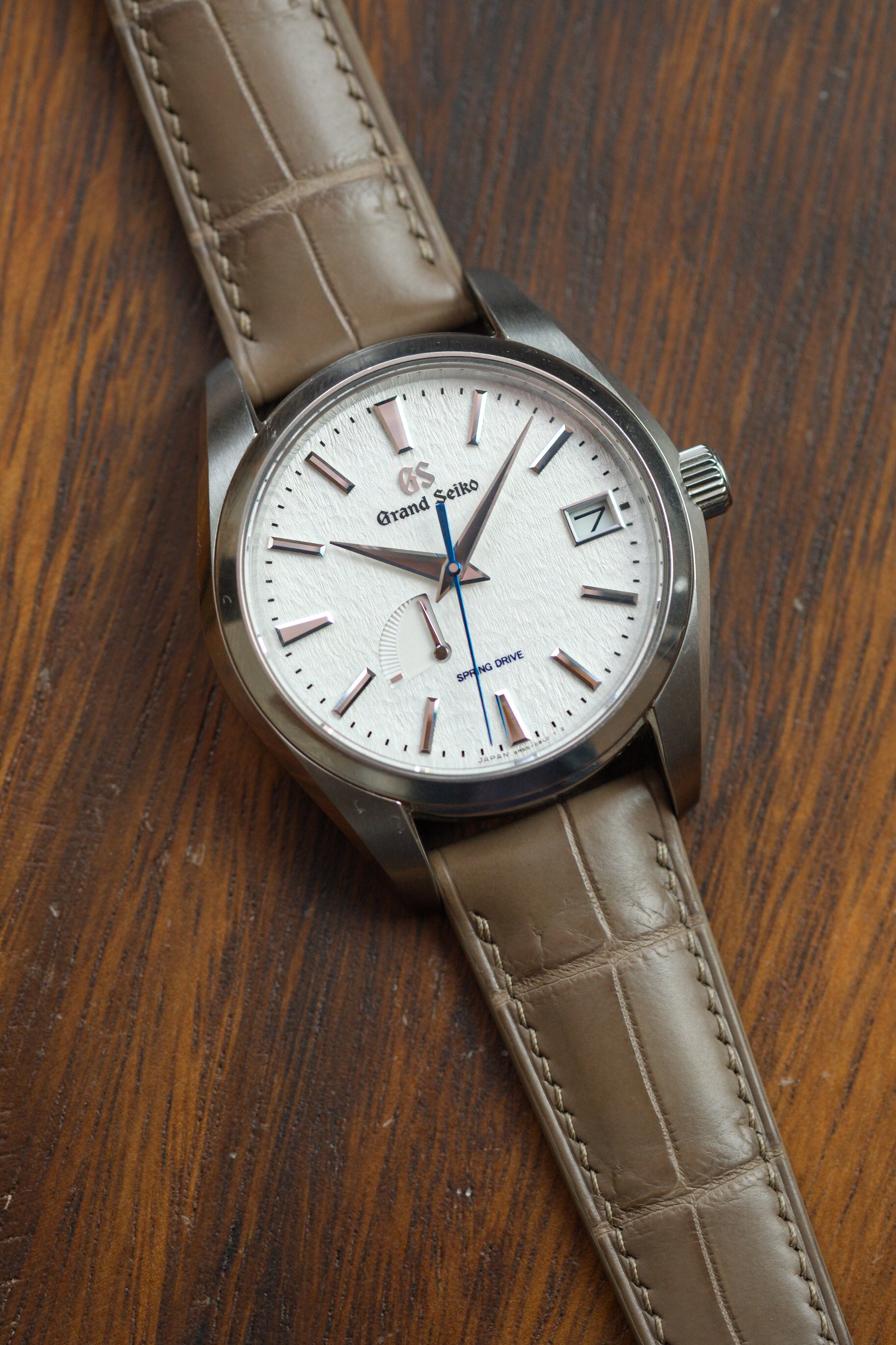 Taupe Crocodile (Padded) Leather Strap (Made-to-Order) - Artisan Straps