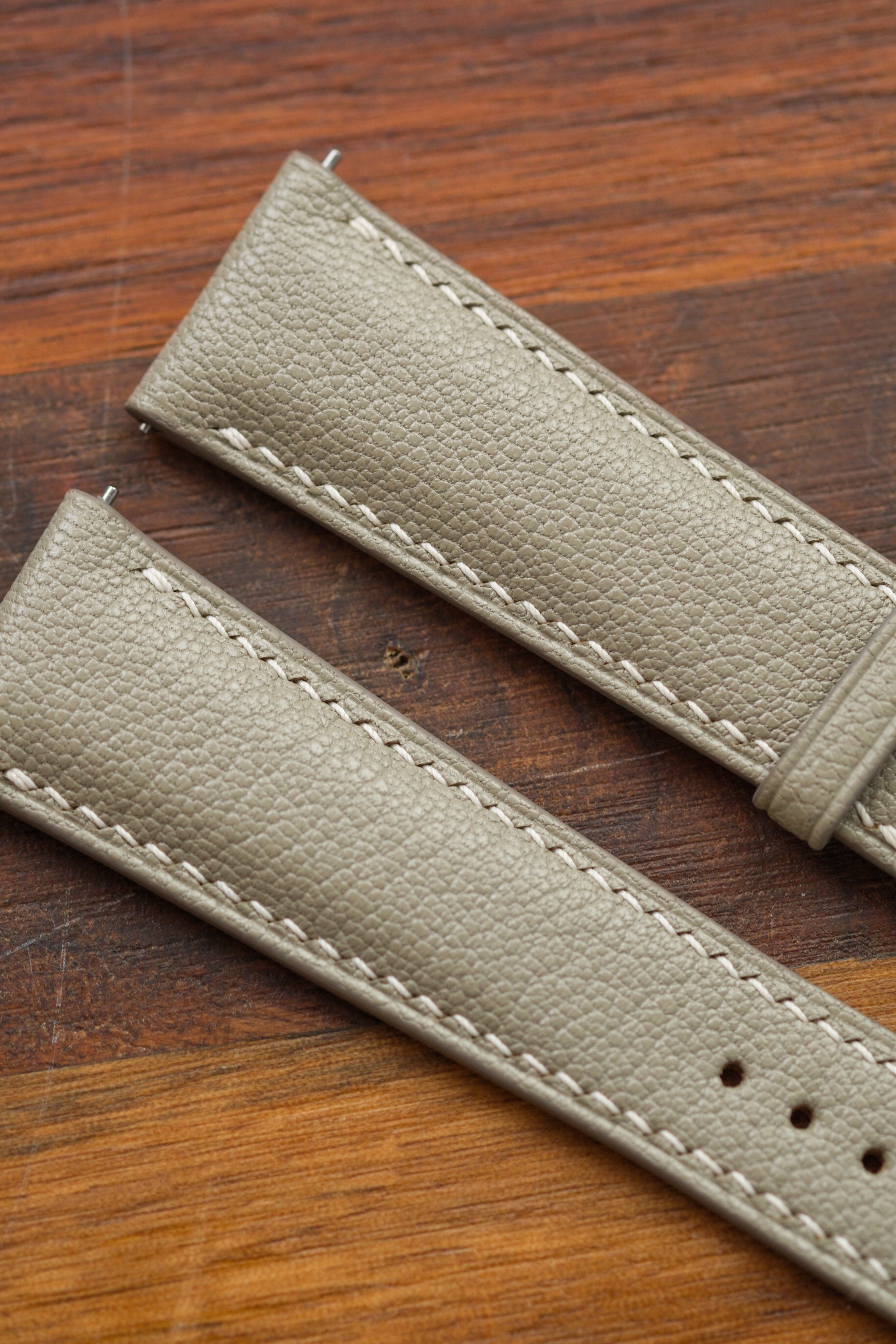 Light Taupe Chèvre (Padded) Leather Strap - Artisan Straps