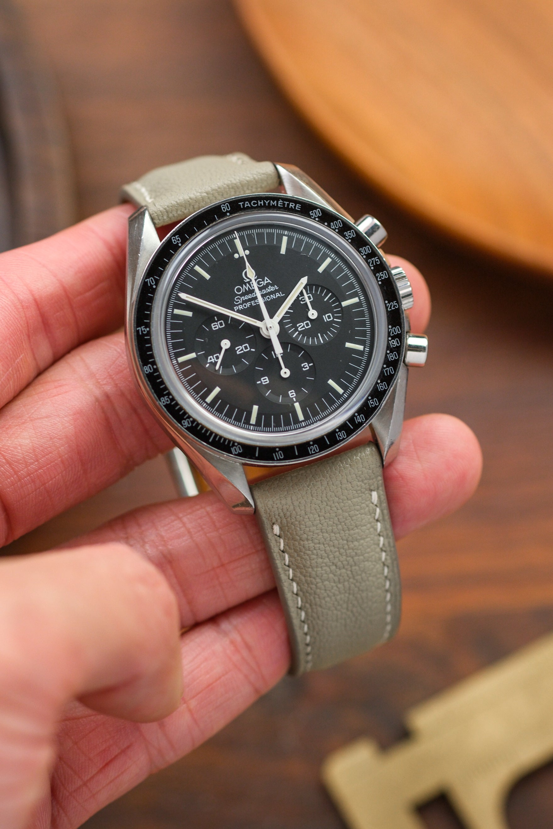 Light Taupe Chèvre (Padded) Leather Strap - Artisan Straps