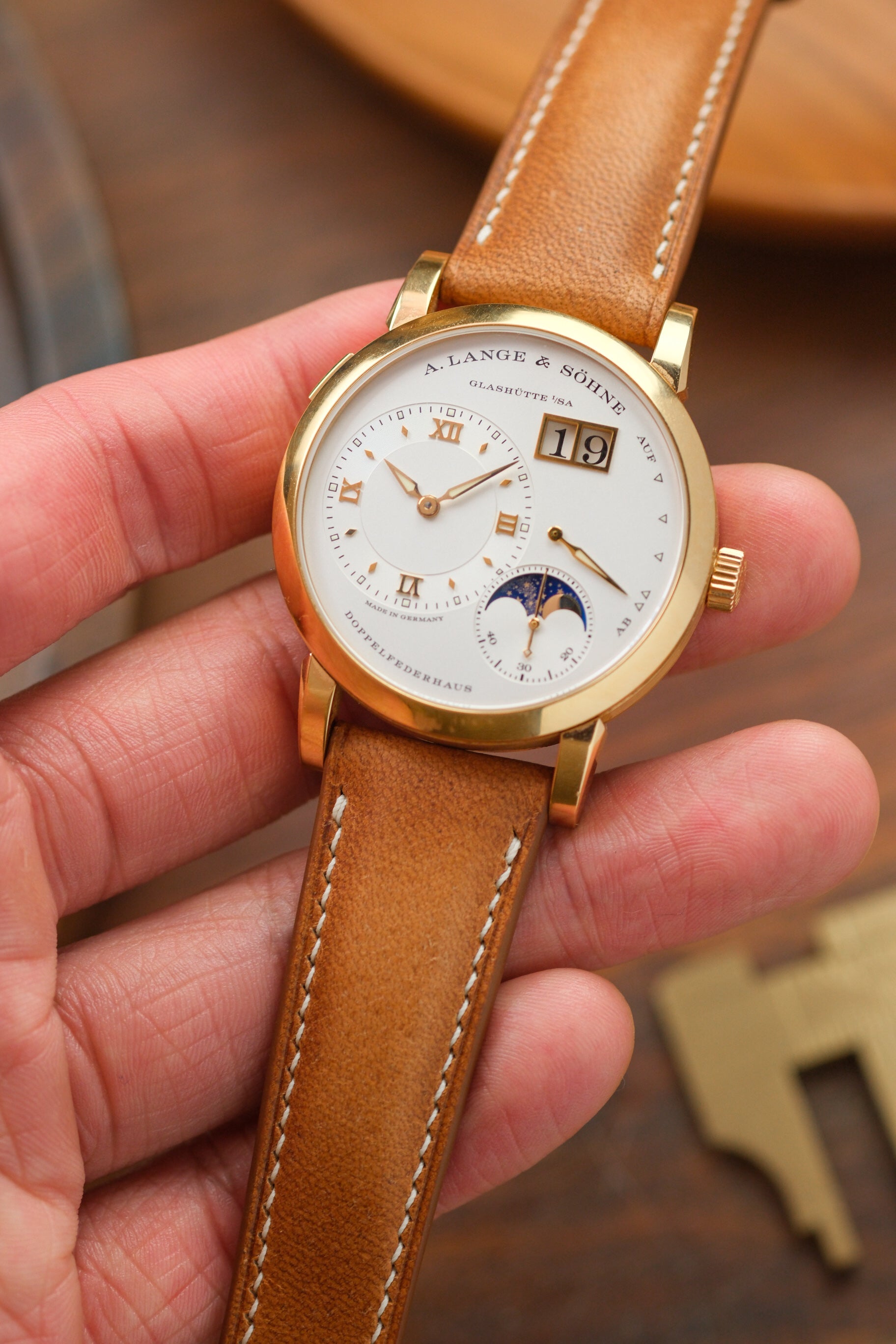 Natural Dublin (Padded) Leather Strap - Artisan Straps