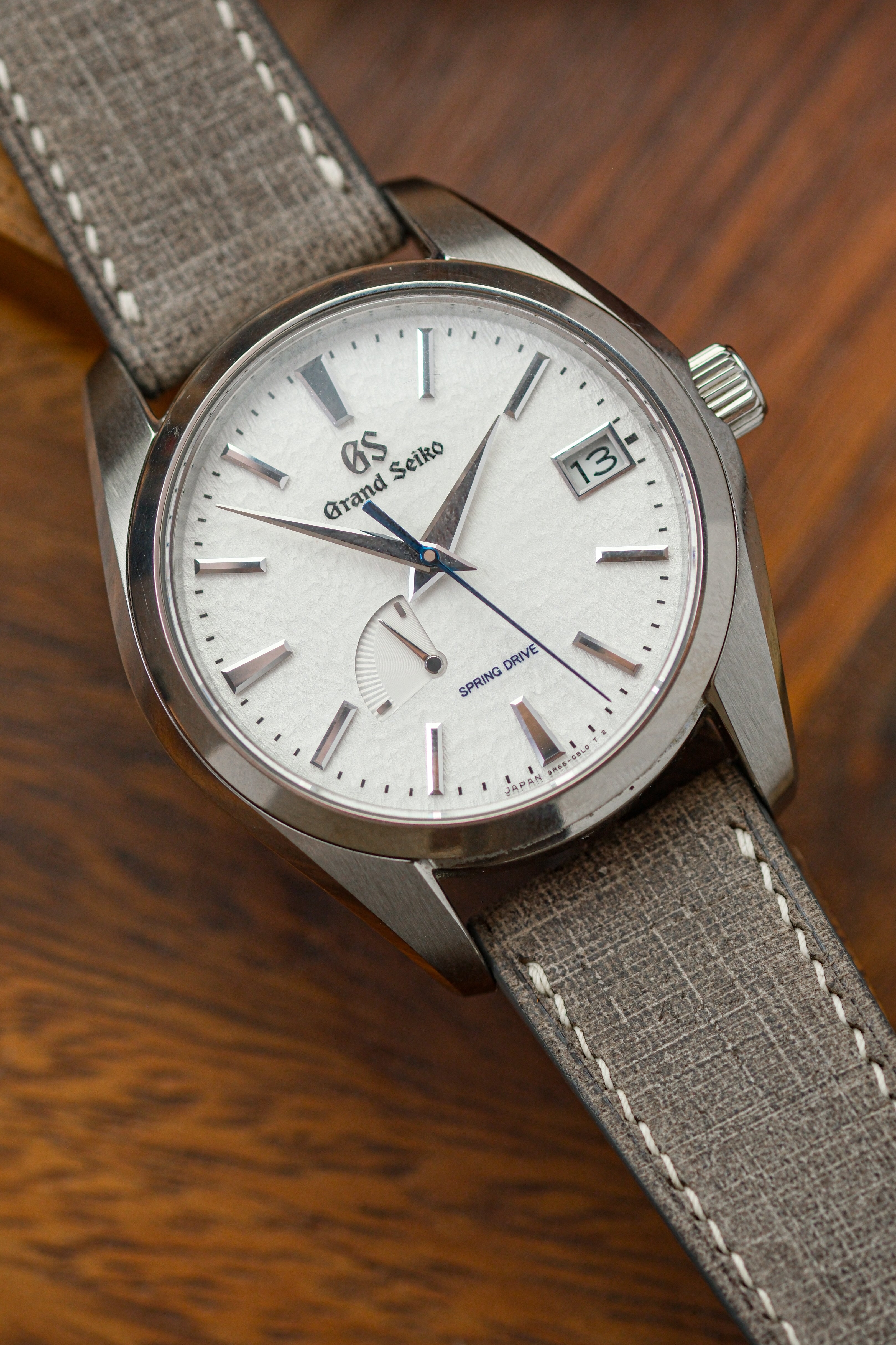 Grey Babele ‘Linen’ Leather Strap - Artisan Straps