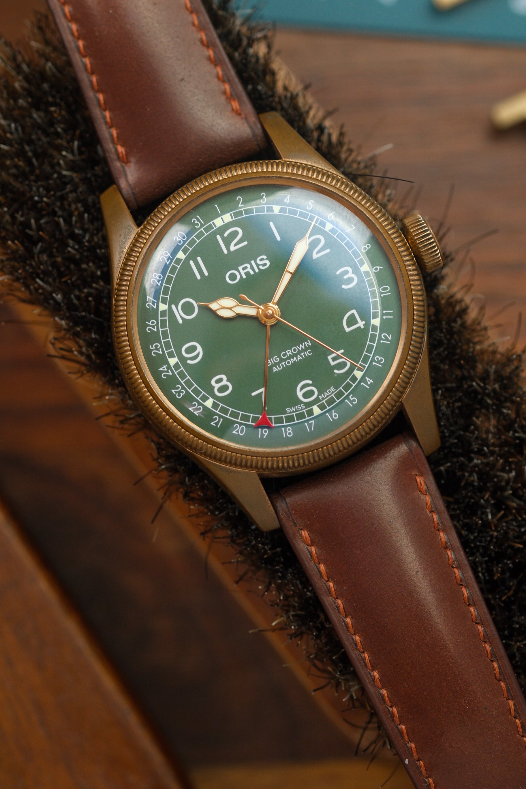 颜色 #4 棕色 Horween 马臀皮(加垫)表带