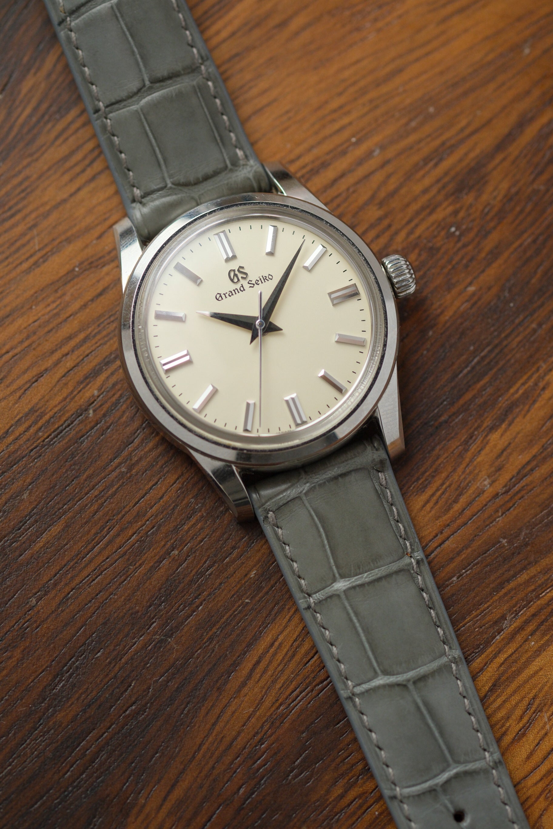 Grey Alligator (Padded) Leather Strap - Artisan Straps