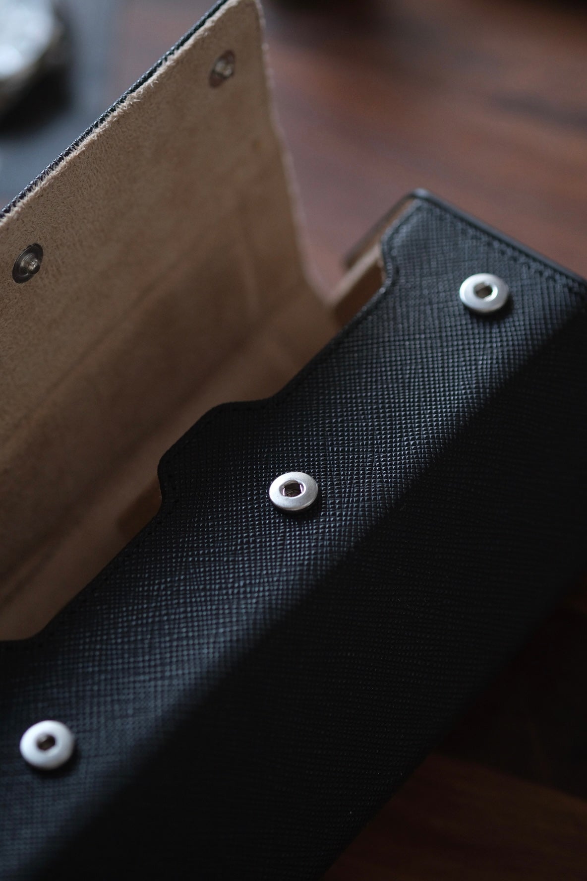 Hexad Trio - Saffiano Watch Case in Black/Beige - Artisan Straps