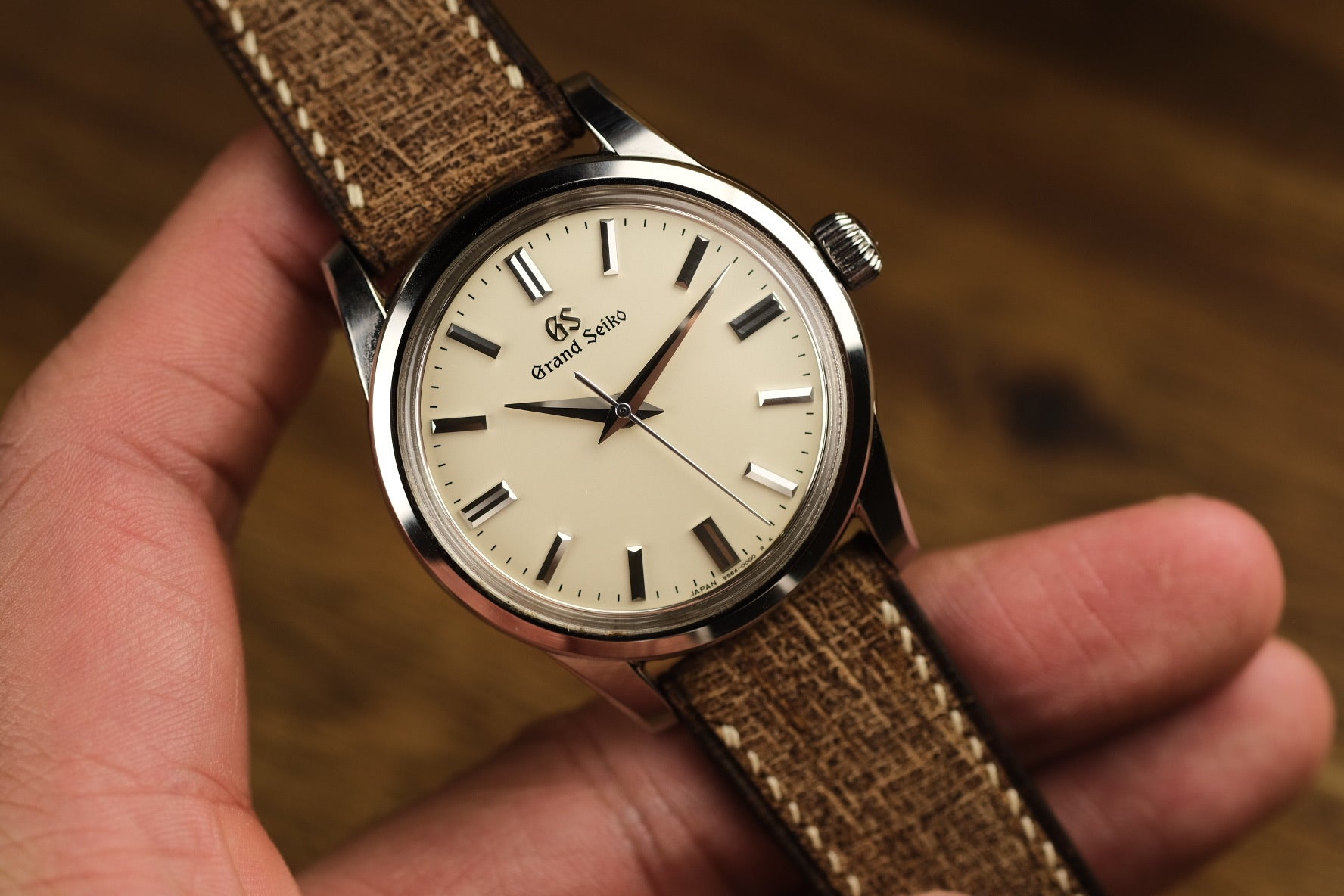 Babele ‘Linen’ Calf Leather Strap in Latte Brown - Artisan Straps