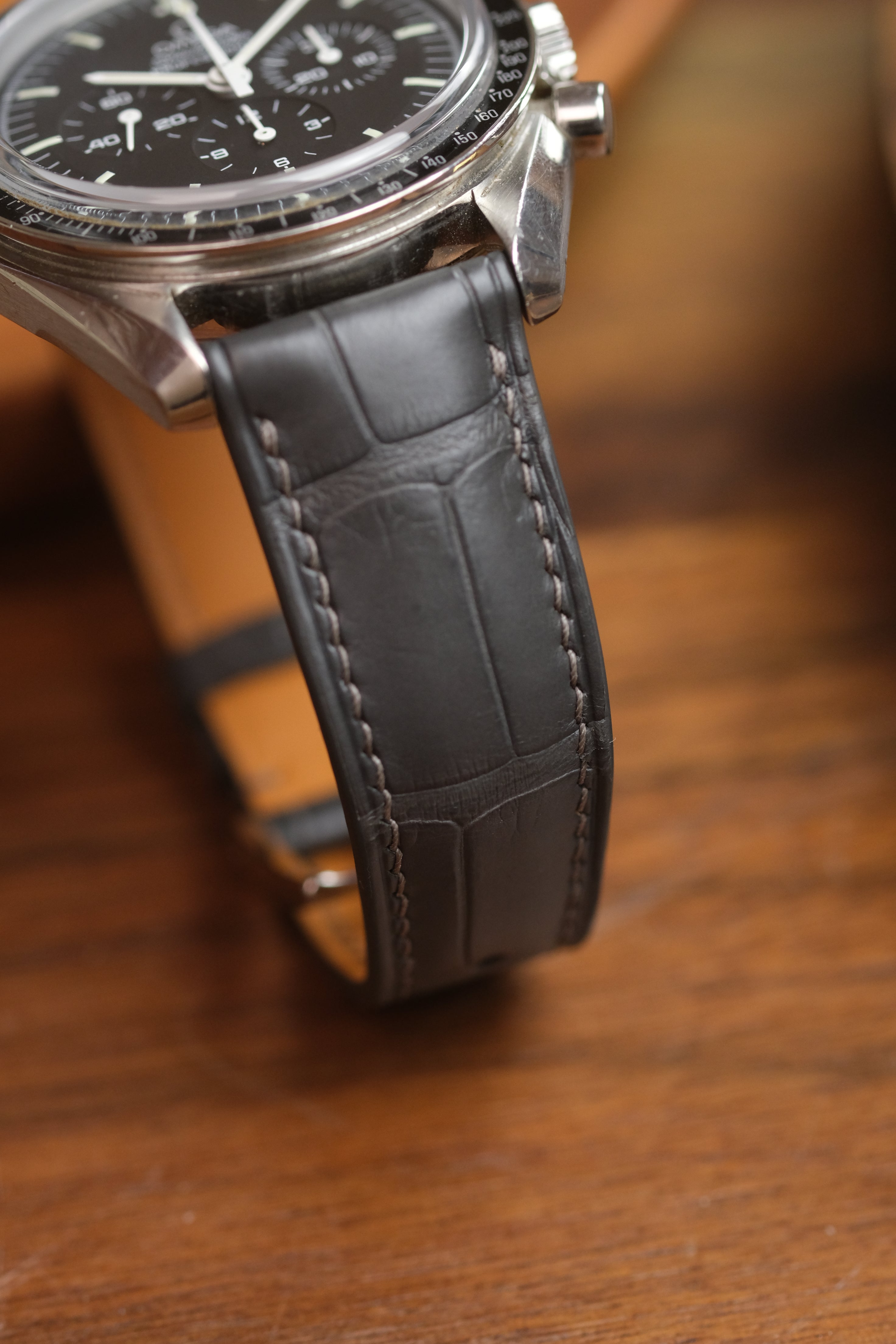 Ash Grey Alligator (Padded) Leather Strap - Artisan Straps