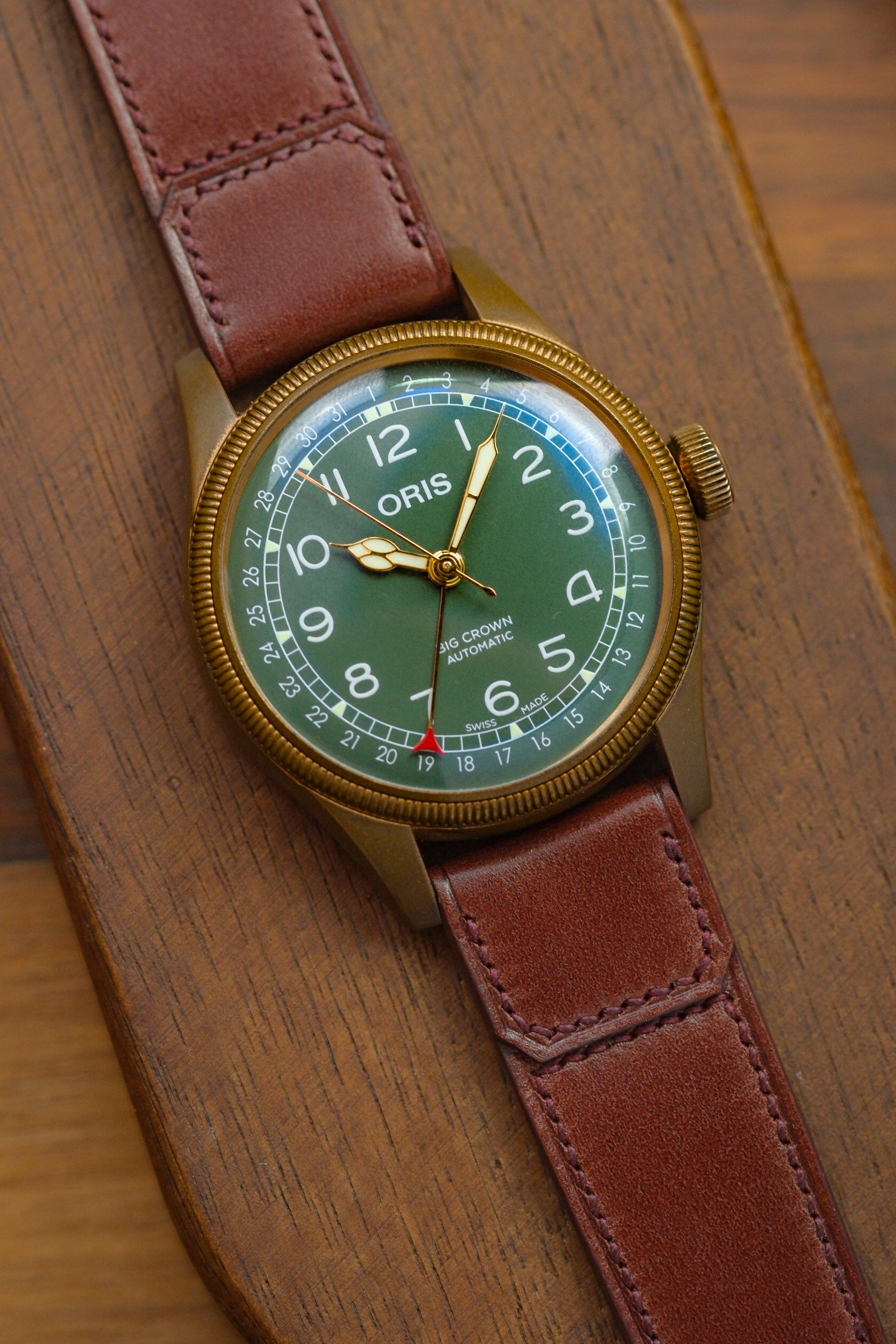 Garnet Red Shell Cordovan Folded Flap Strap