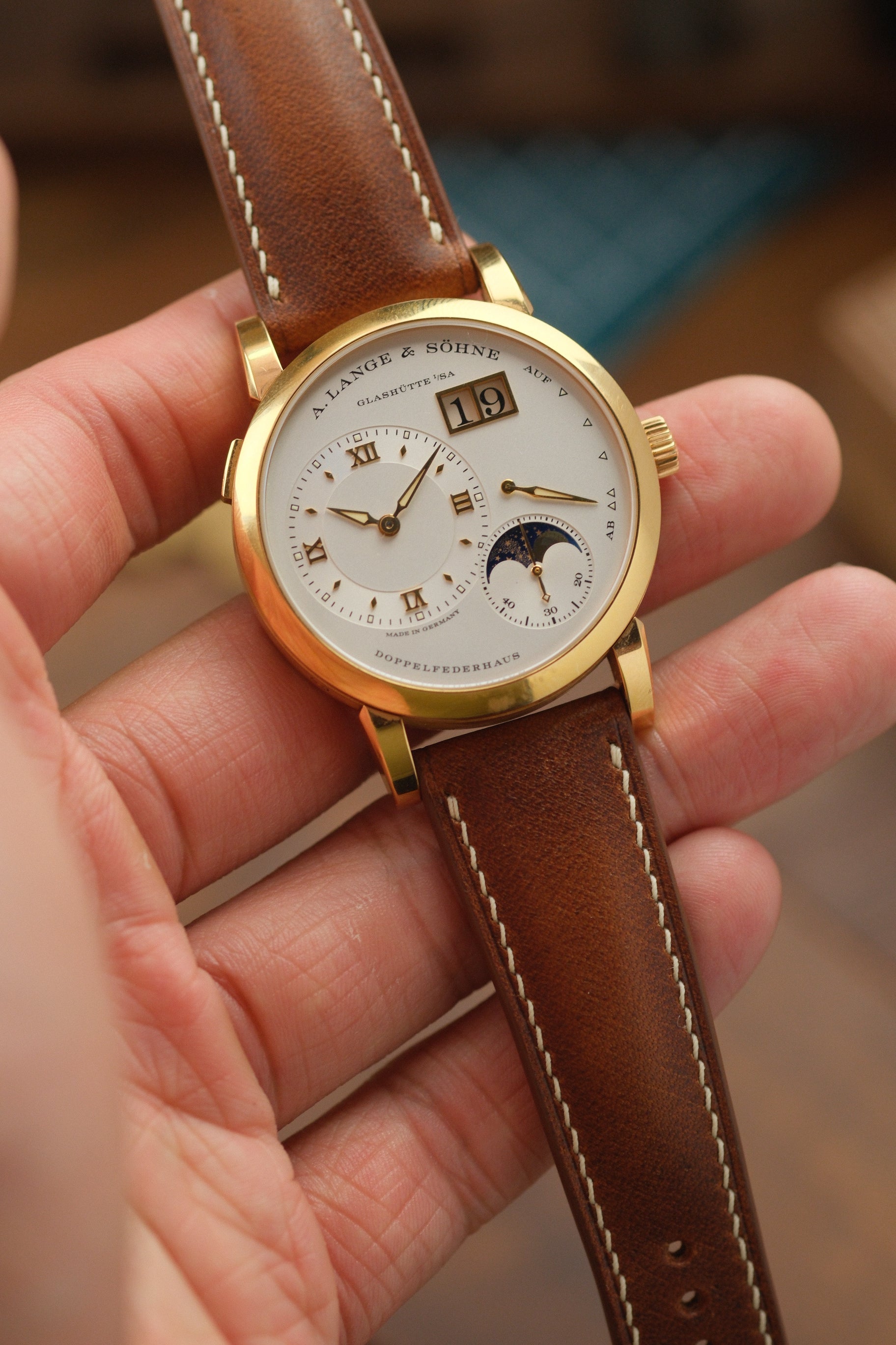 Mocha Dublin (Padded) Leather Strap (Made-to-Order) - Artisan Straps
