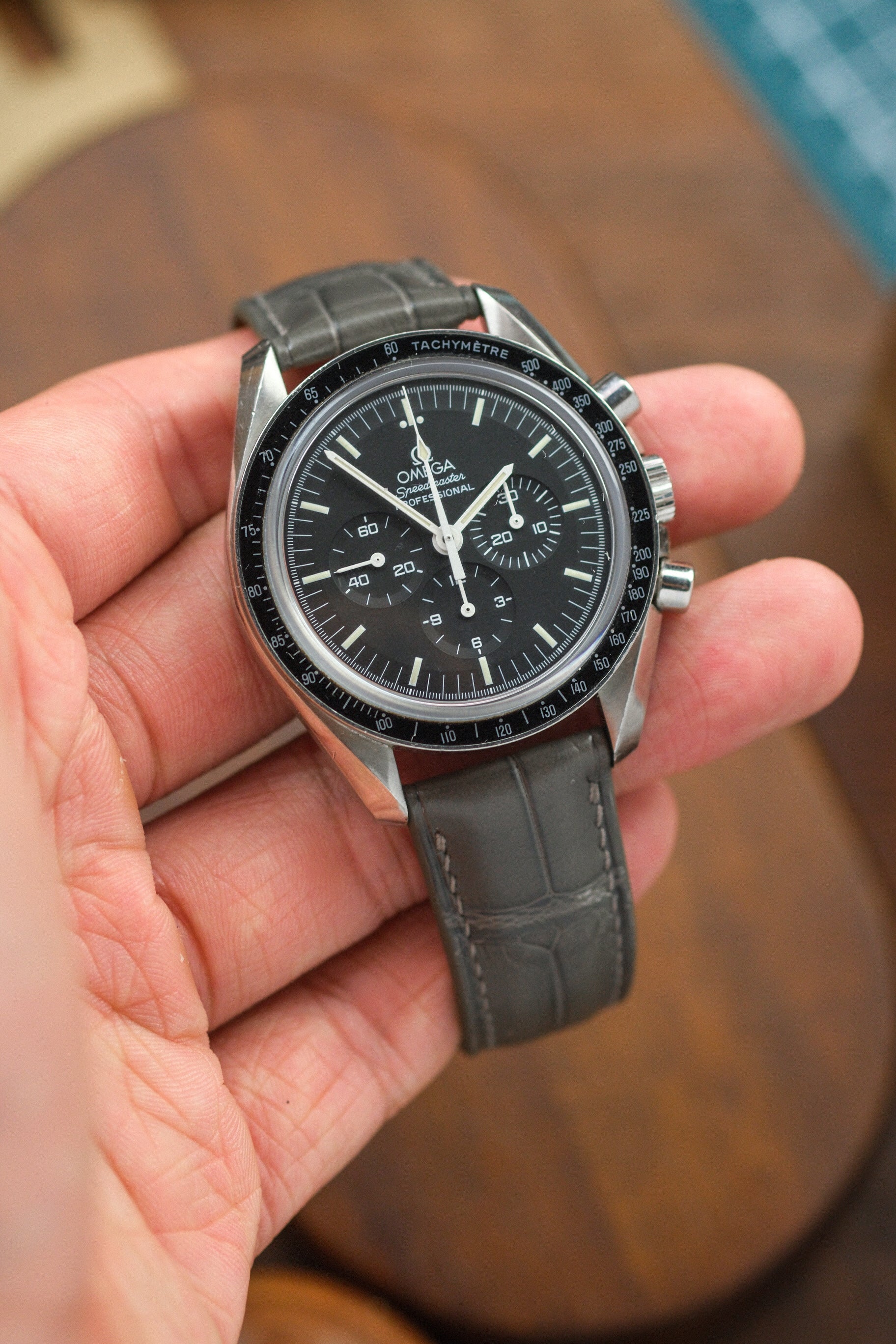 Grey Alligator (Padded) Leather Strap (Made-to-Order) - Artisan Straps