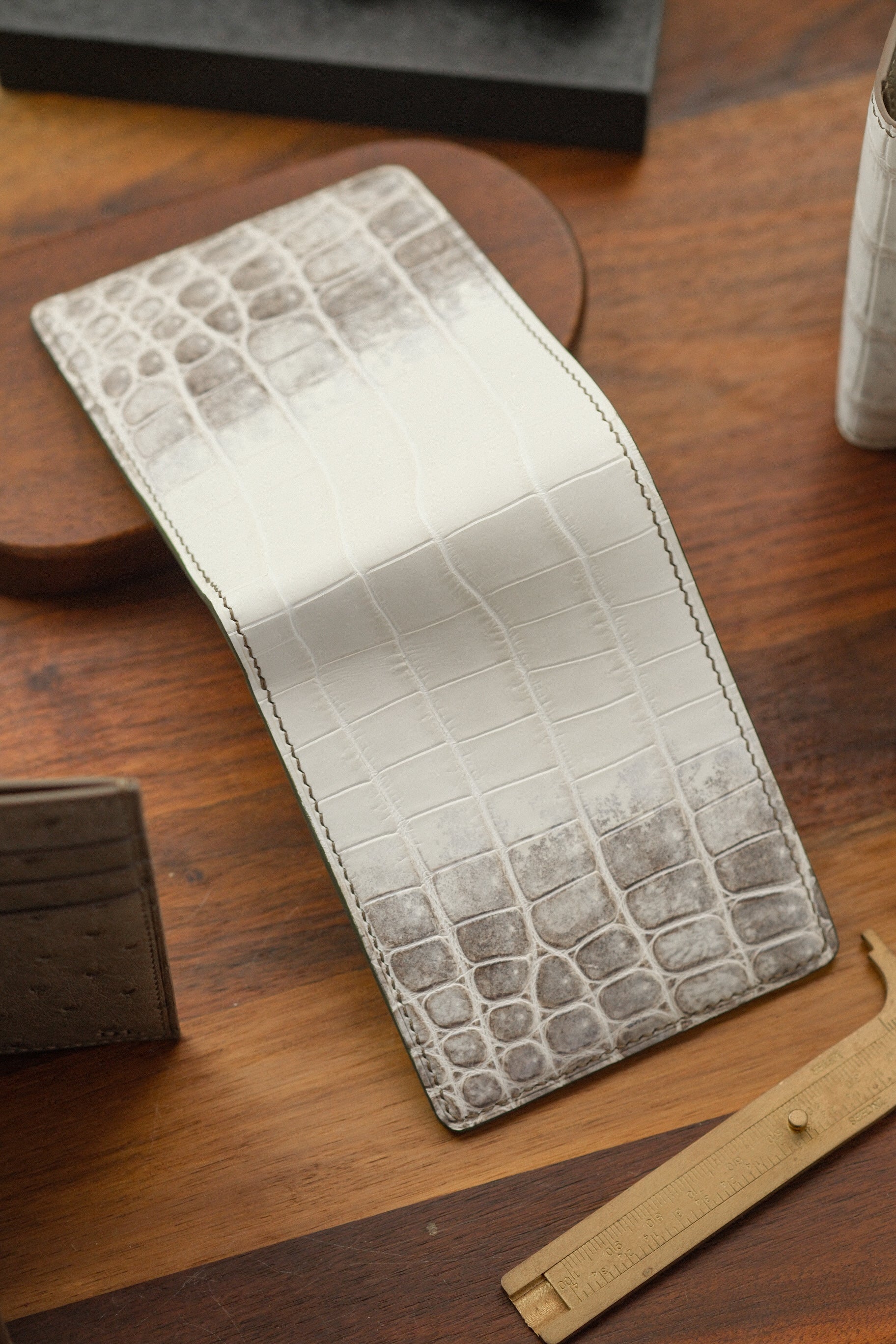 B01- Himalayan Crocodile & Ostrich Belly Billfold Wallet (8 Slot) - Artisan Straps