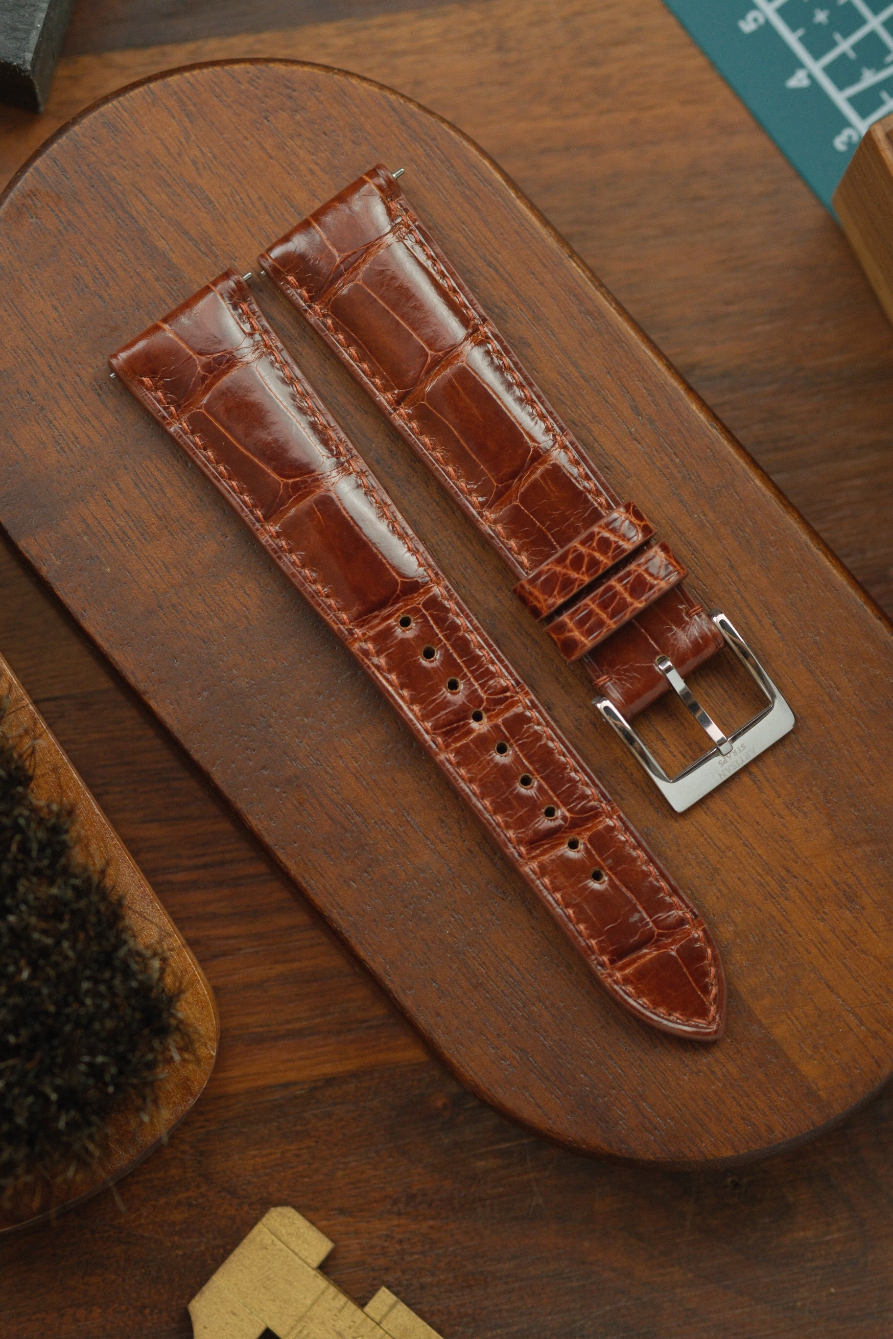 Chestnut Brown Glazed Alligator (Padded) Leather Strap (Made-to-Order) - Artisan Straps