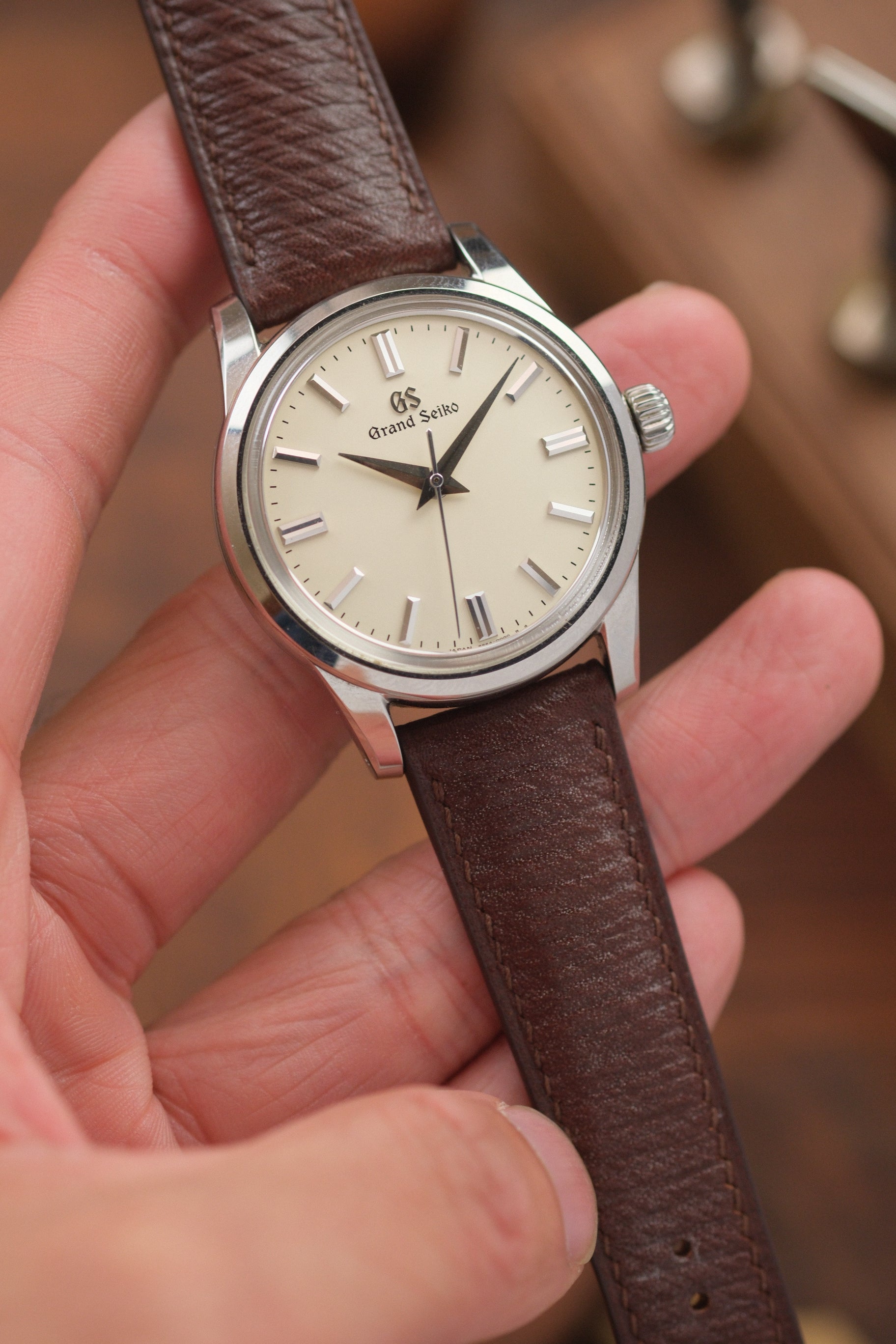 Brown Russian Calf (Padded) Leather Strap (Made-to-Order) - Artisan Straps