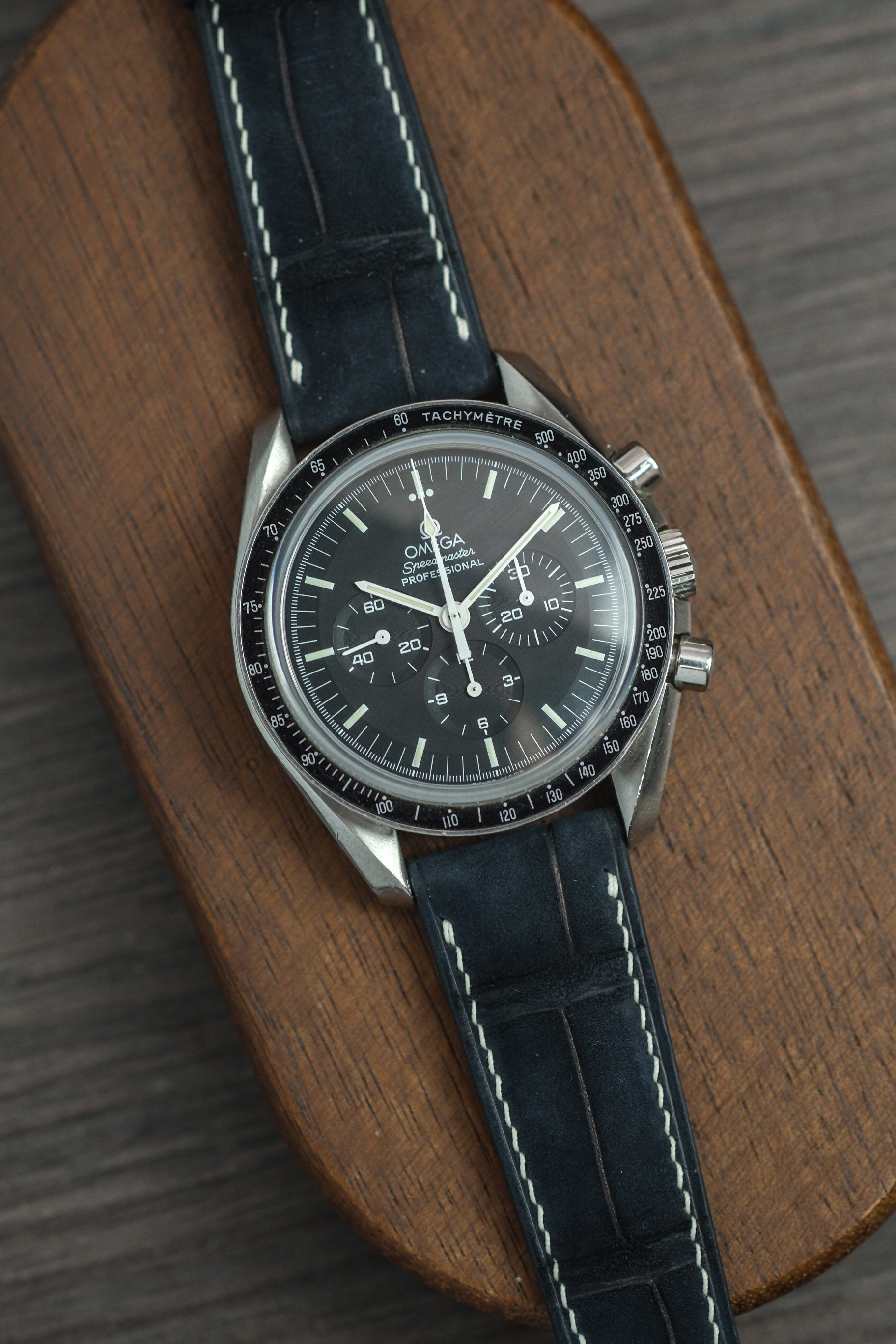 Navy Nubuck Alligator (Padded) Leather Strap - Artisan Straps