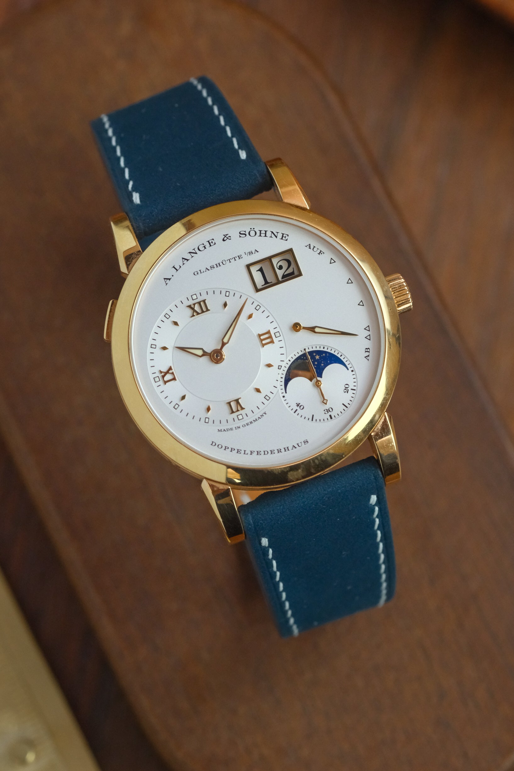 Correa de piel nobuck gris