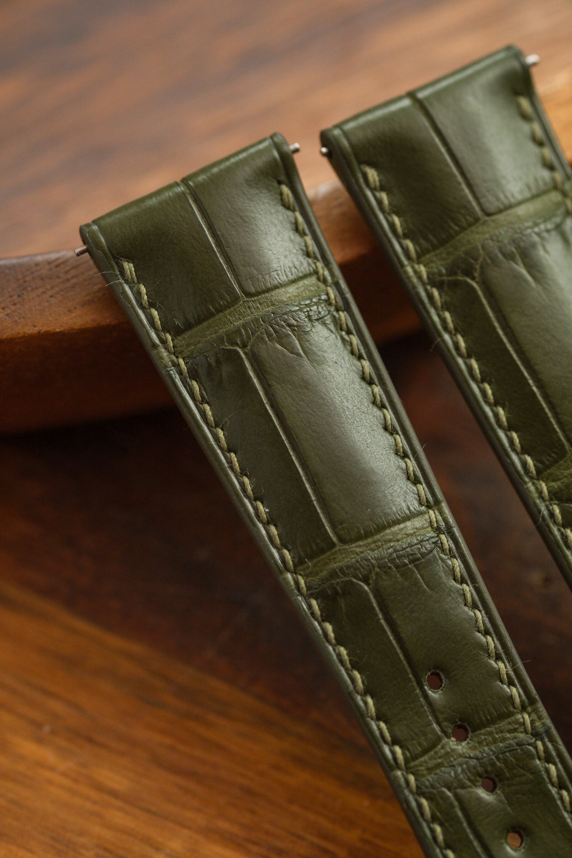 Moss Green Alligator (Padded) Leather Strap - Artisan Straps