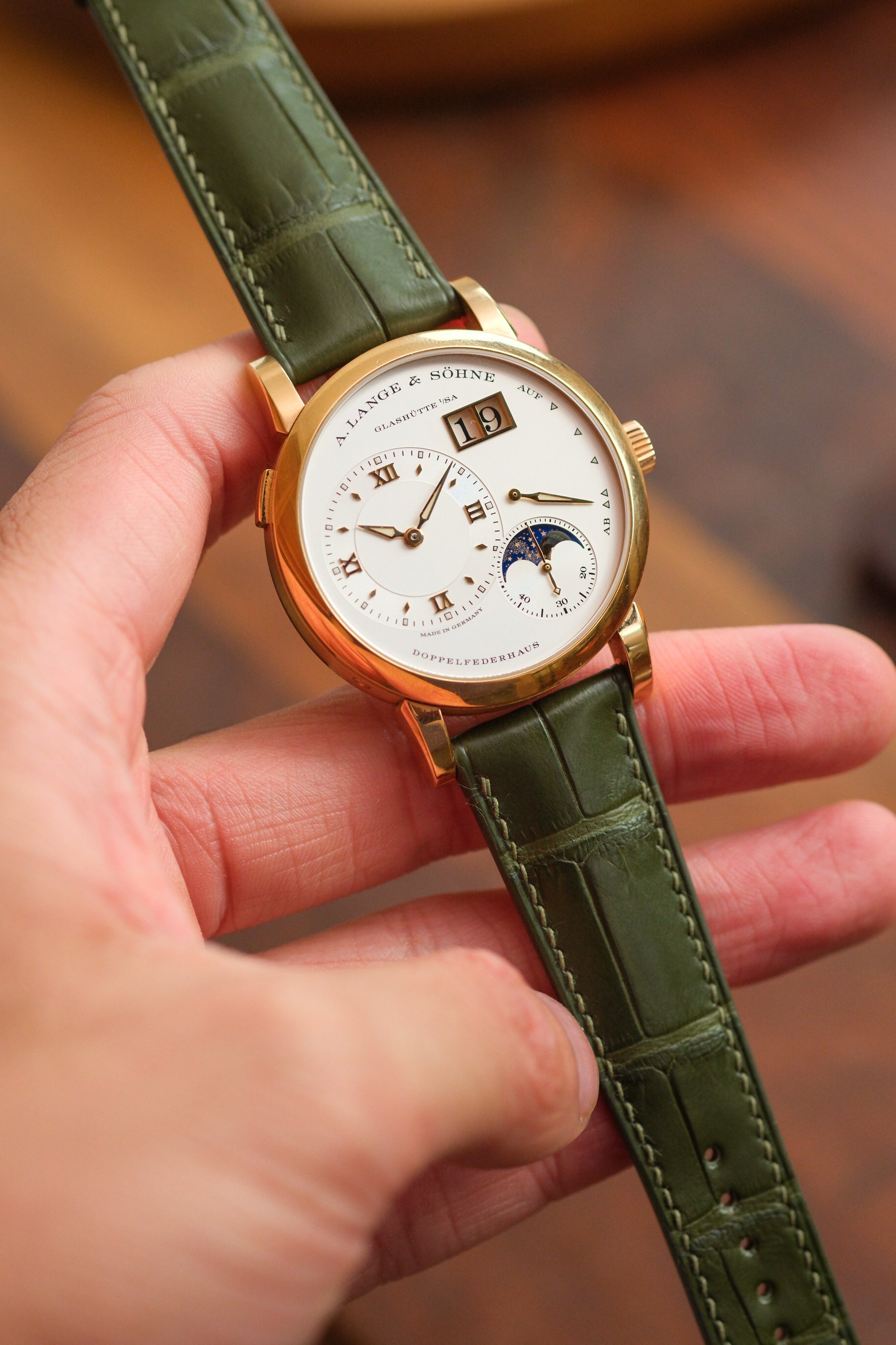 Moss Green Alligator (Padded) Leather Strap - Artisan Straps