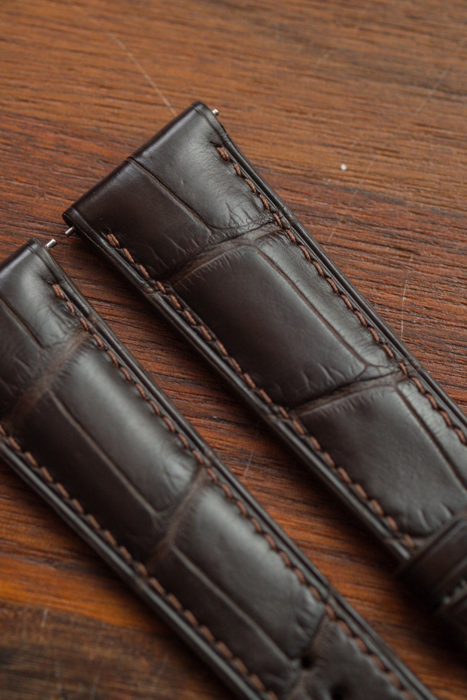 Dark Brown (Padded) Alligator Leather Strap - Artisan Straps