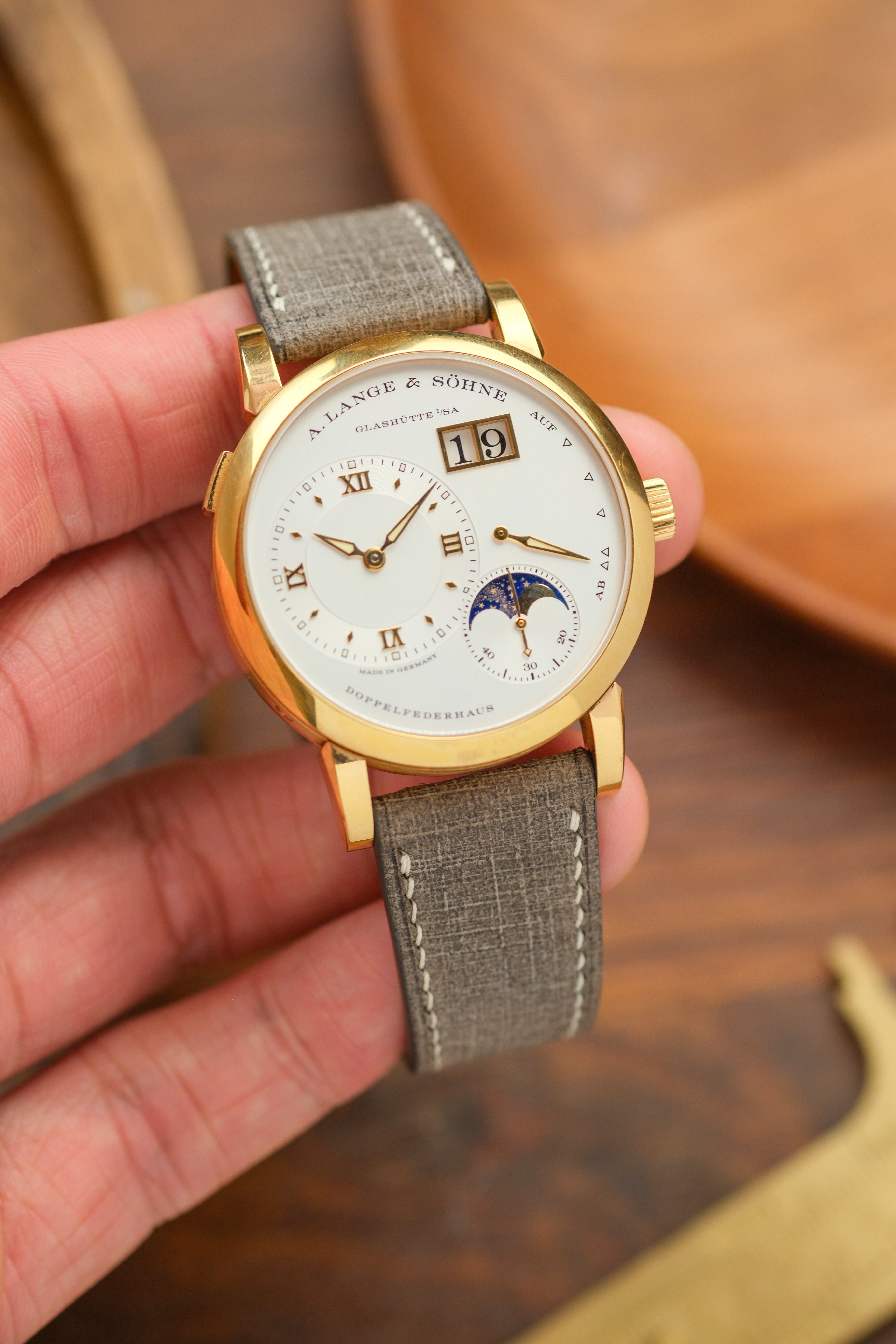 Grey Babele ‘Linen’ Leather Strap - Artisan Straps