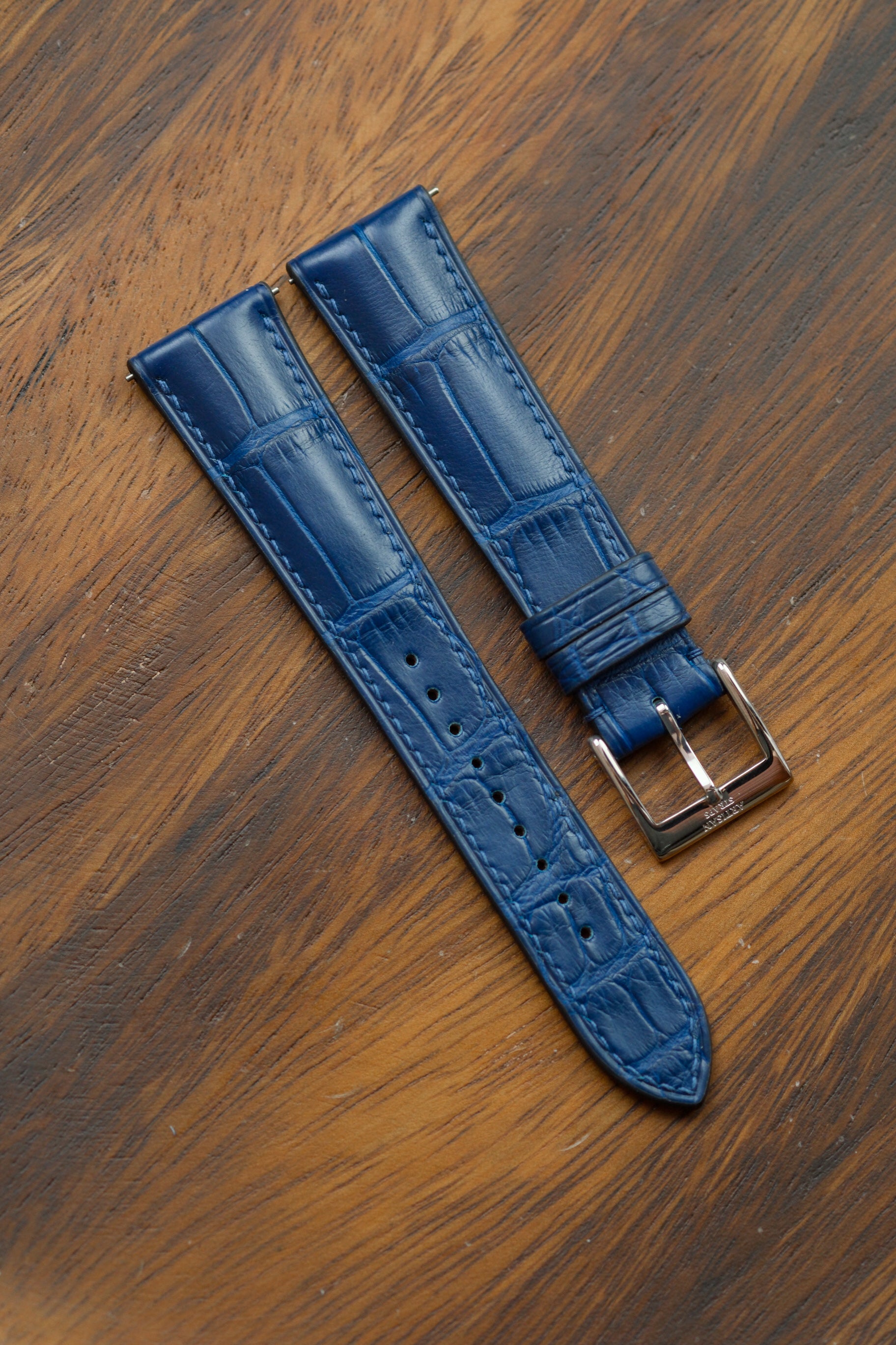 Correa de piel de caimán verde pino (acolchada)