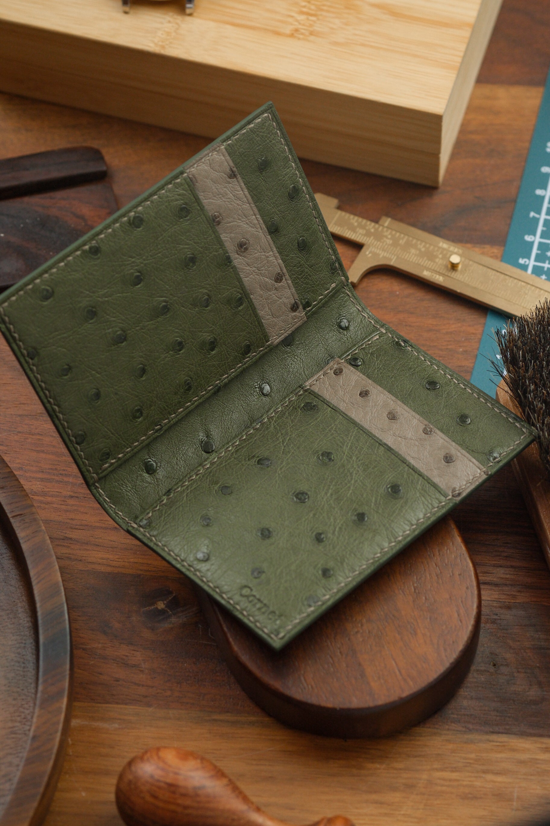 A01 - Bifold Cardholder (Himalayan Crocodile/Ostrich Belly)
