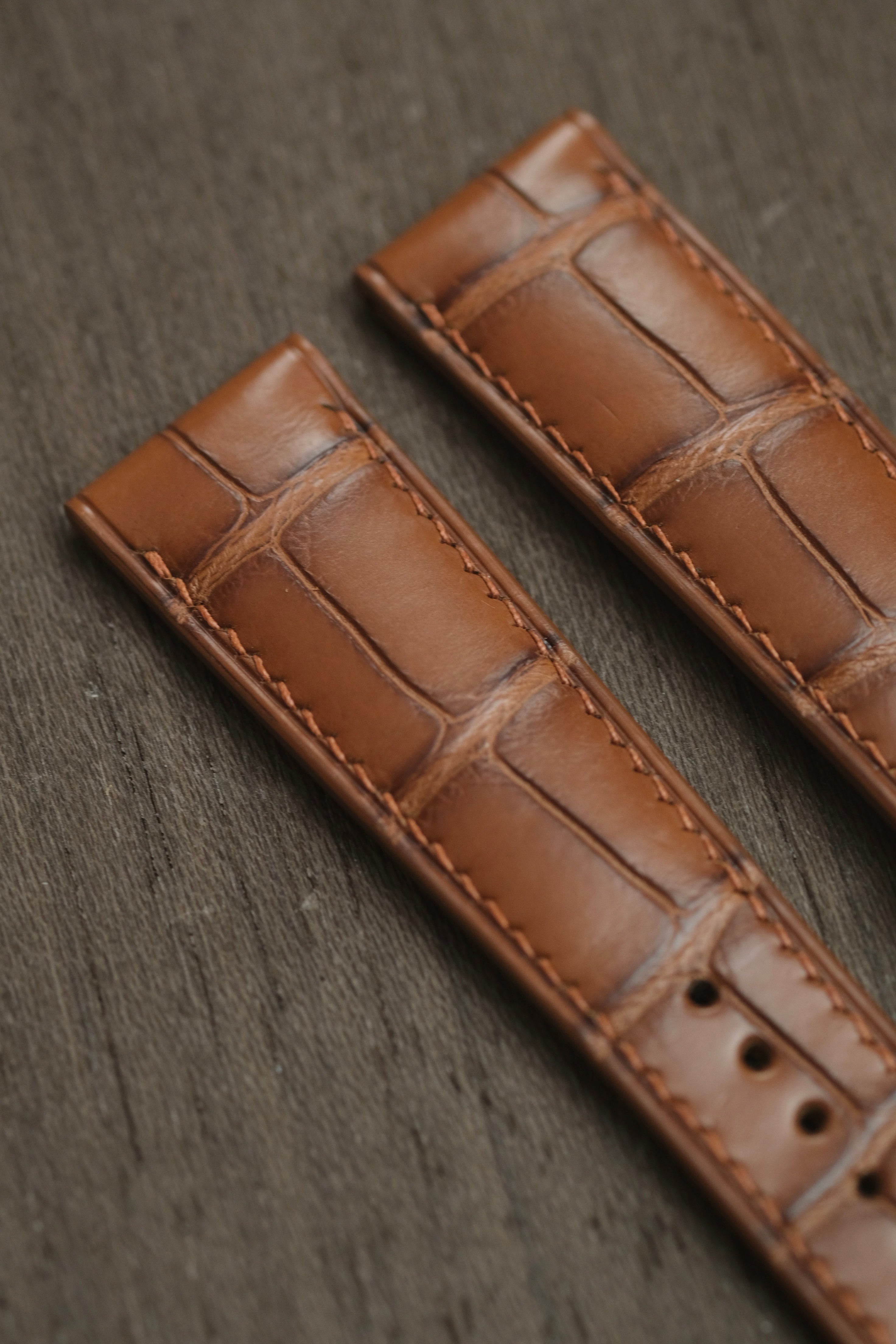 Cognac Brown Alligator (Padded) Leather Strap - Artisan Straps