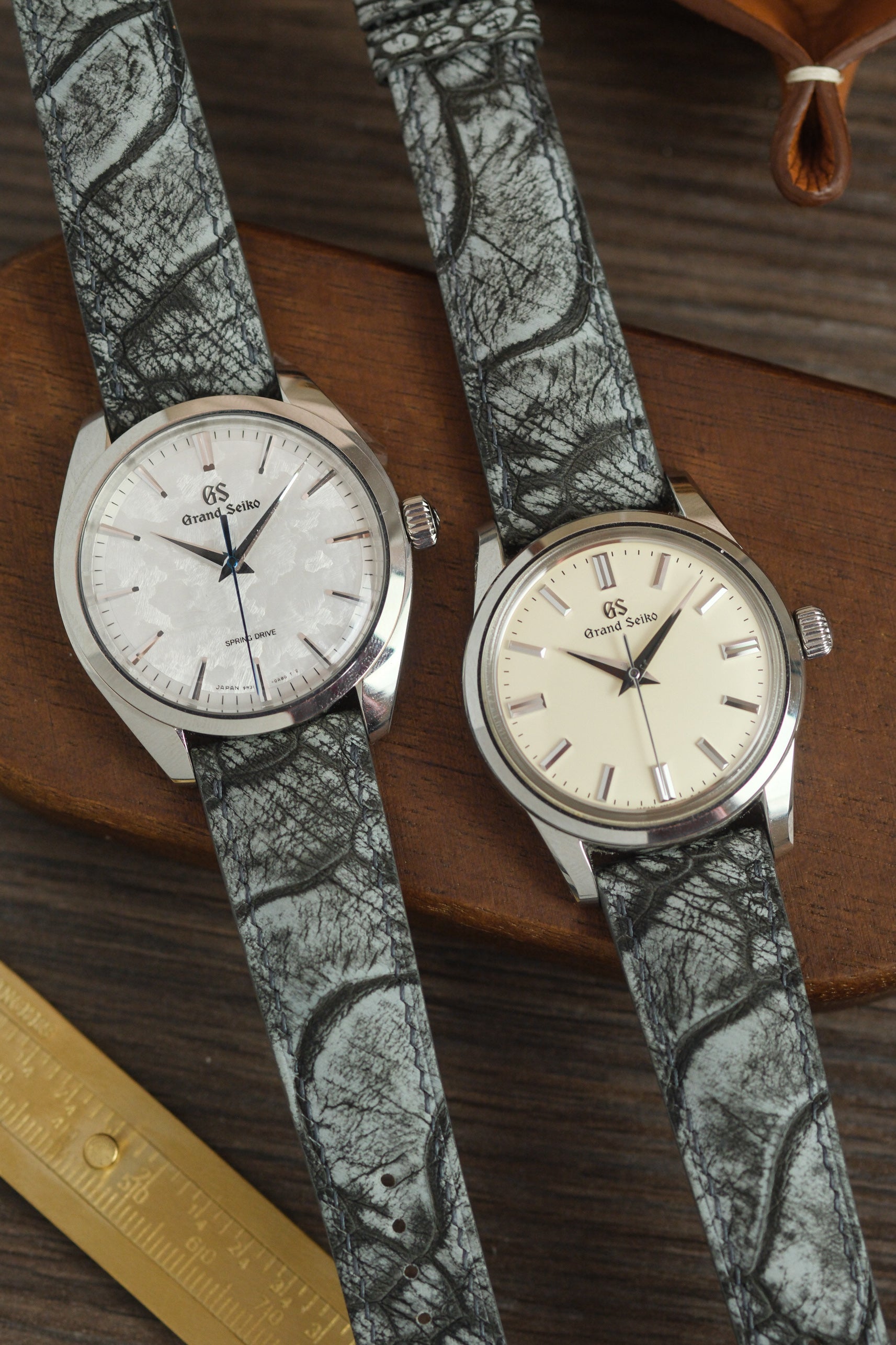 Grey Nubuck Ostrich Leg Leather Strap - Artisan Straps