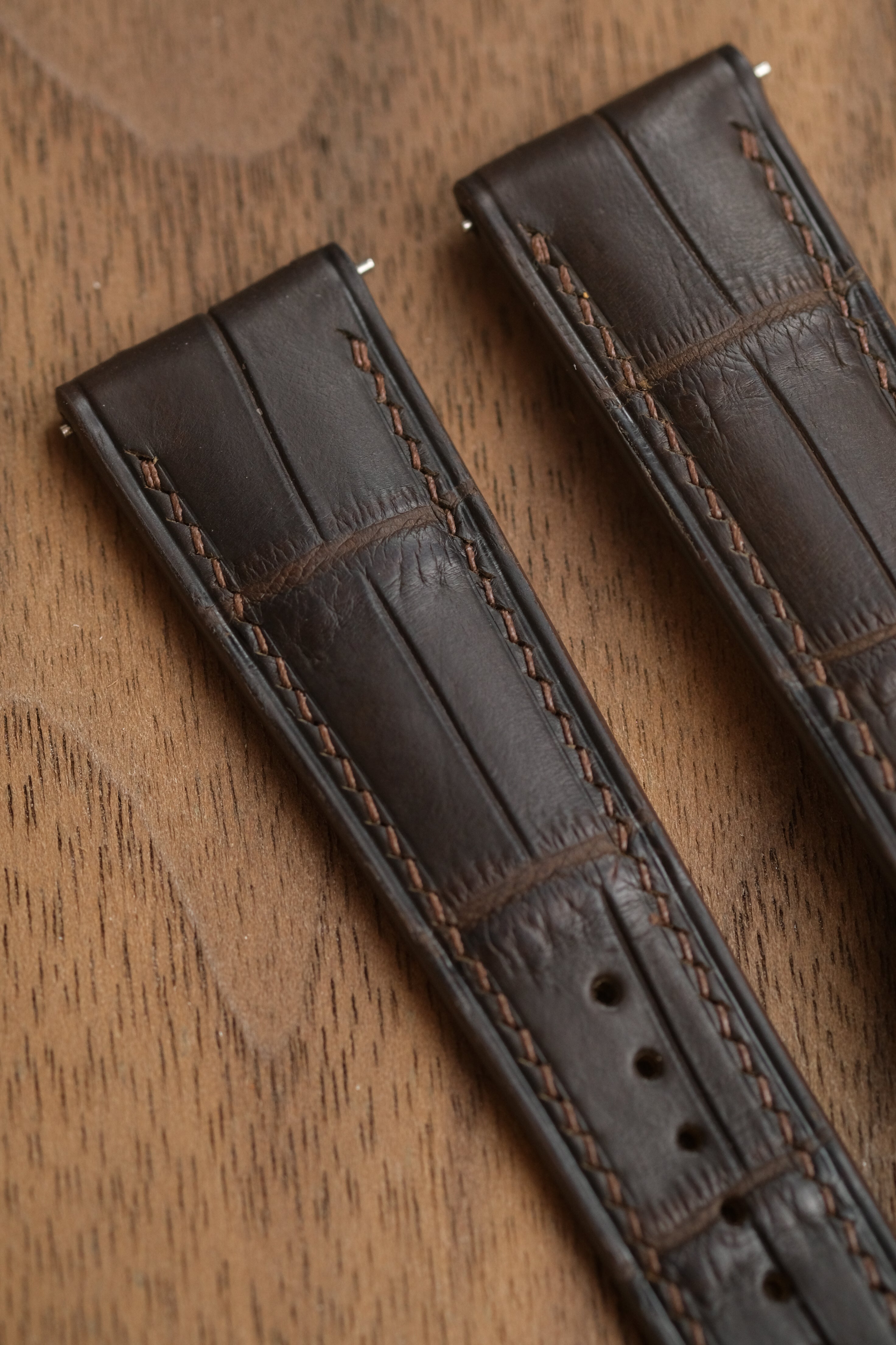 Dark Brown Alligator Leather Strap - Artisan Straps