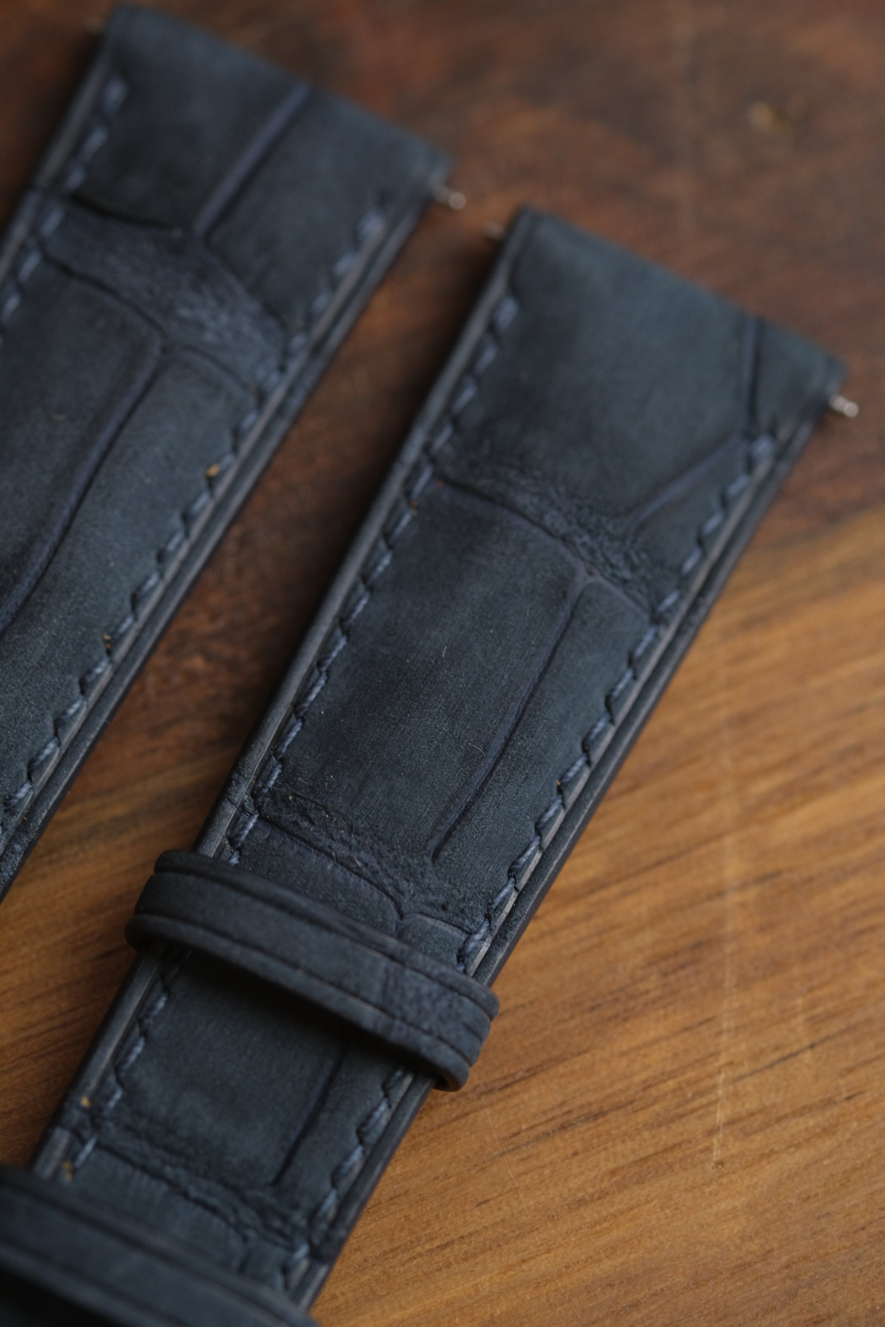 Navy Nubuck Alligator Padded Leather Strap