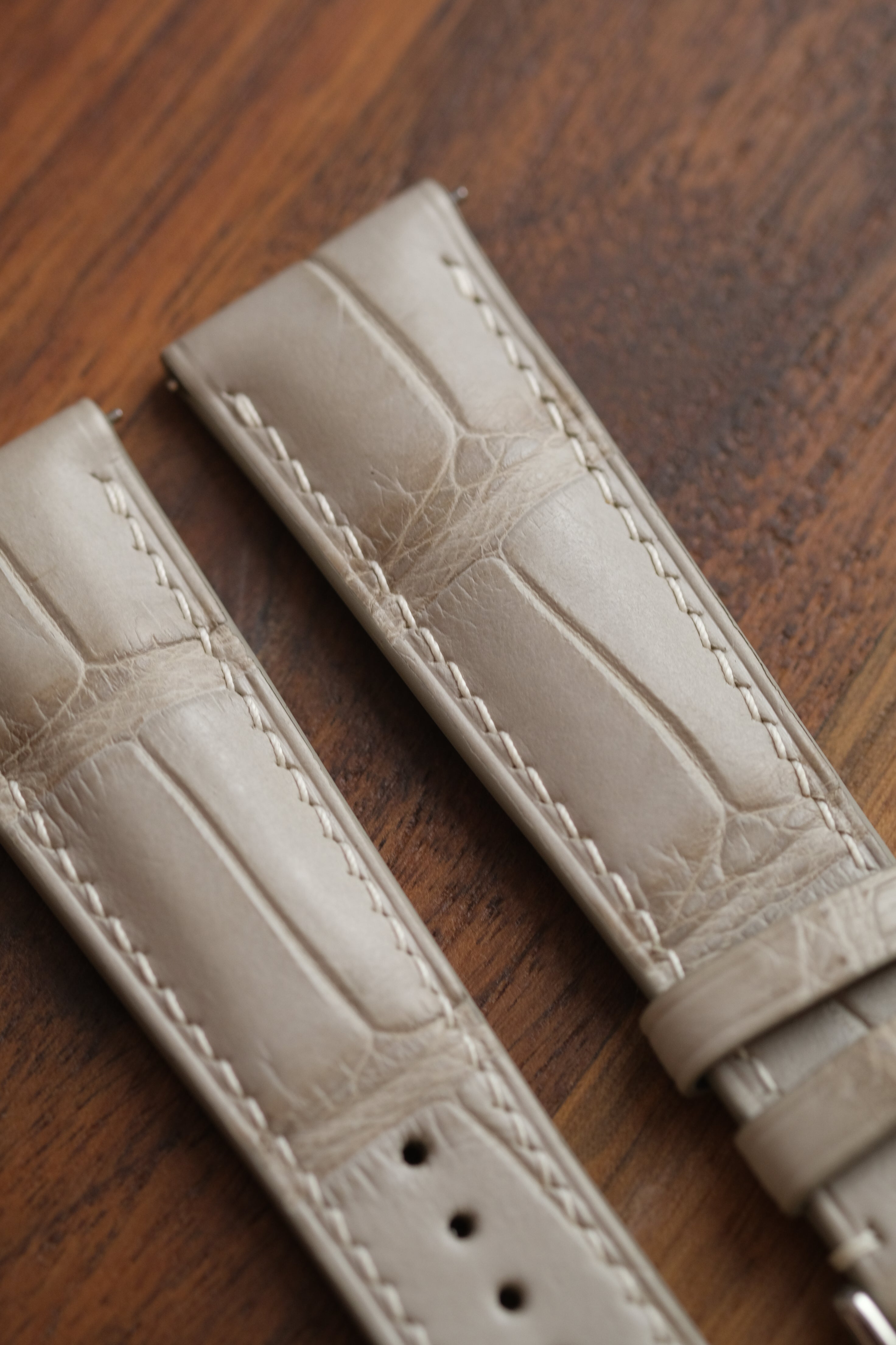Light Grey Alligator (Padded) Leather Strap - Artisan Straps