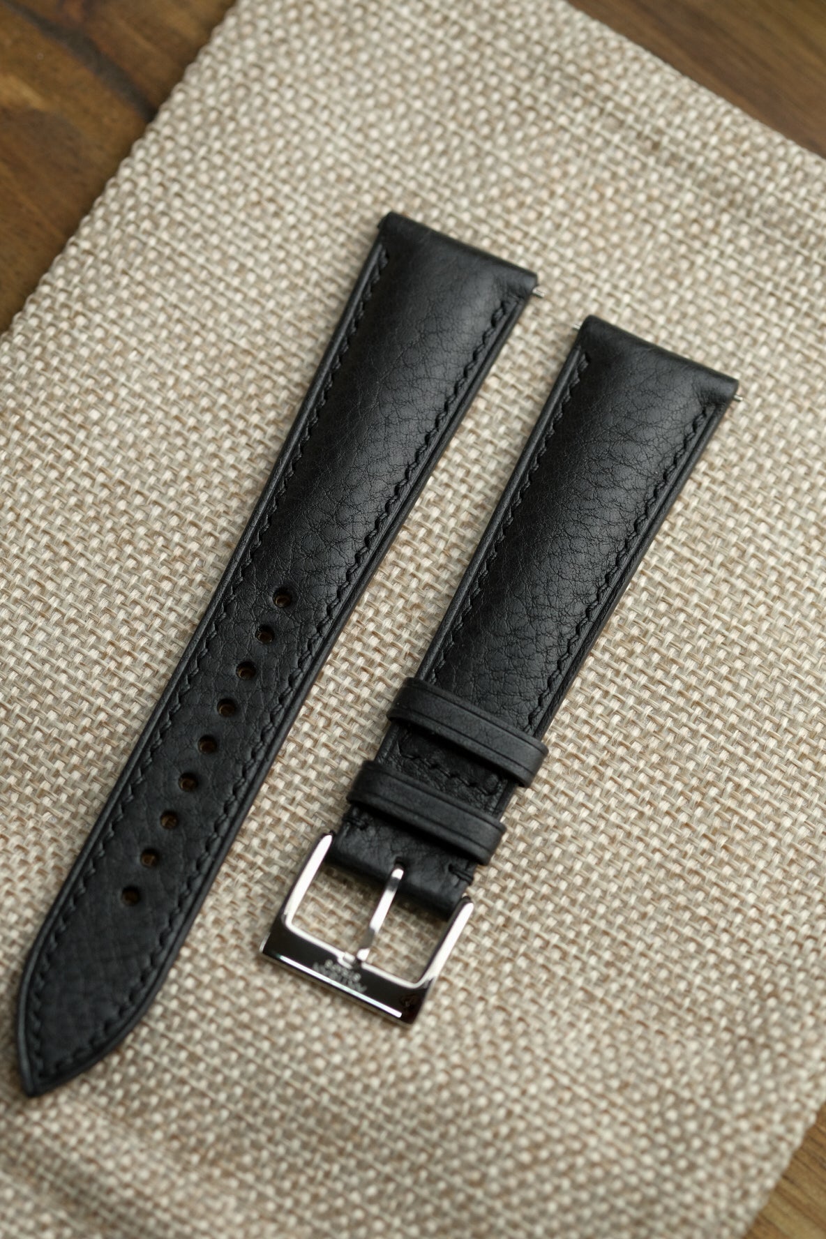 Black Minerva Box (Padded) Leather Strap - Artisan Straps