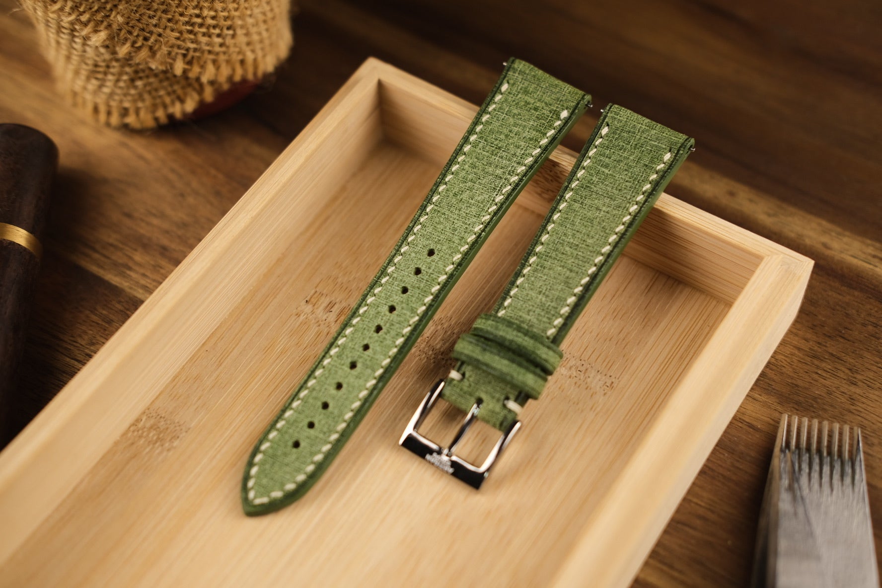 Babele ‘Linen’ Calf Leather Strap in Lime Green - Artisan Straps