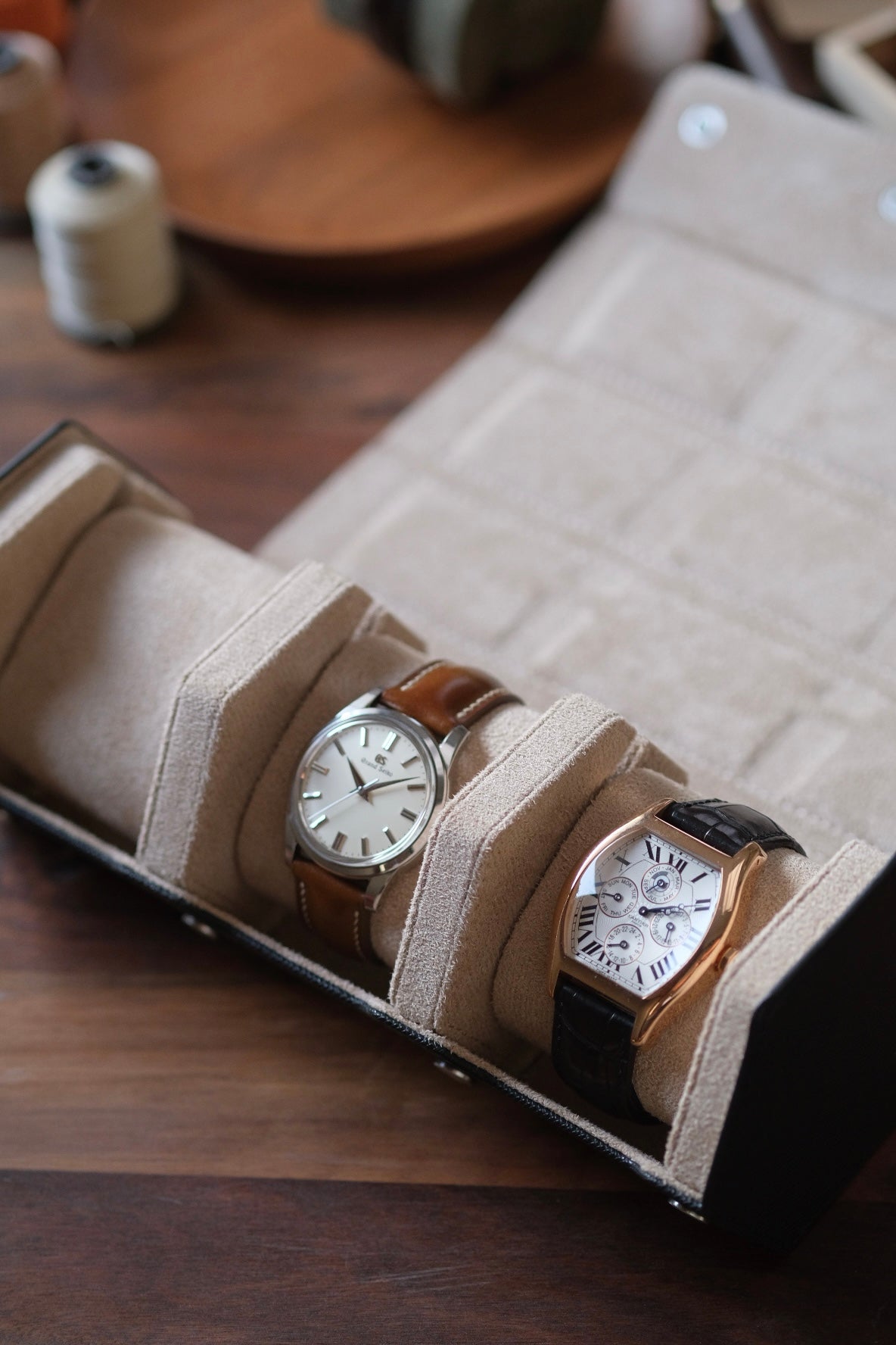 Hexad Trio - Saffiano Watch Case in Black/Beige - Artisan Straps