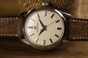 Babele ‘Linen’ Calf Leather Strap in Latte Brown - Artisan Straps