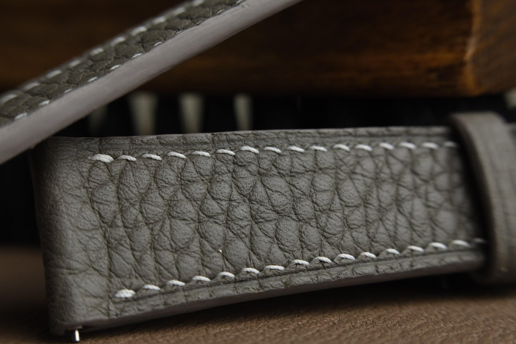 Shrunken Calf Leather Strap in Grey - Artisan Straps